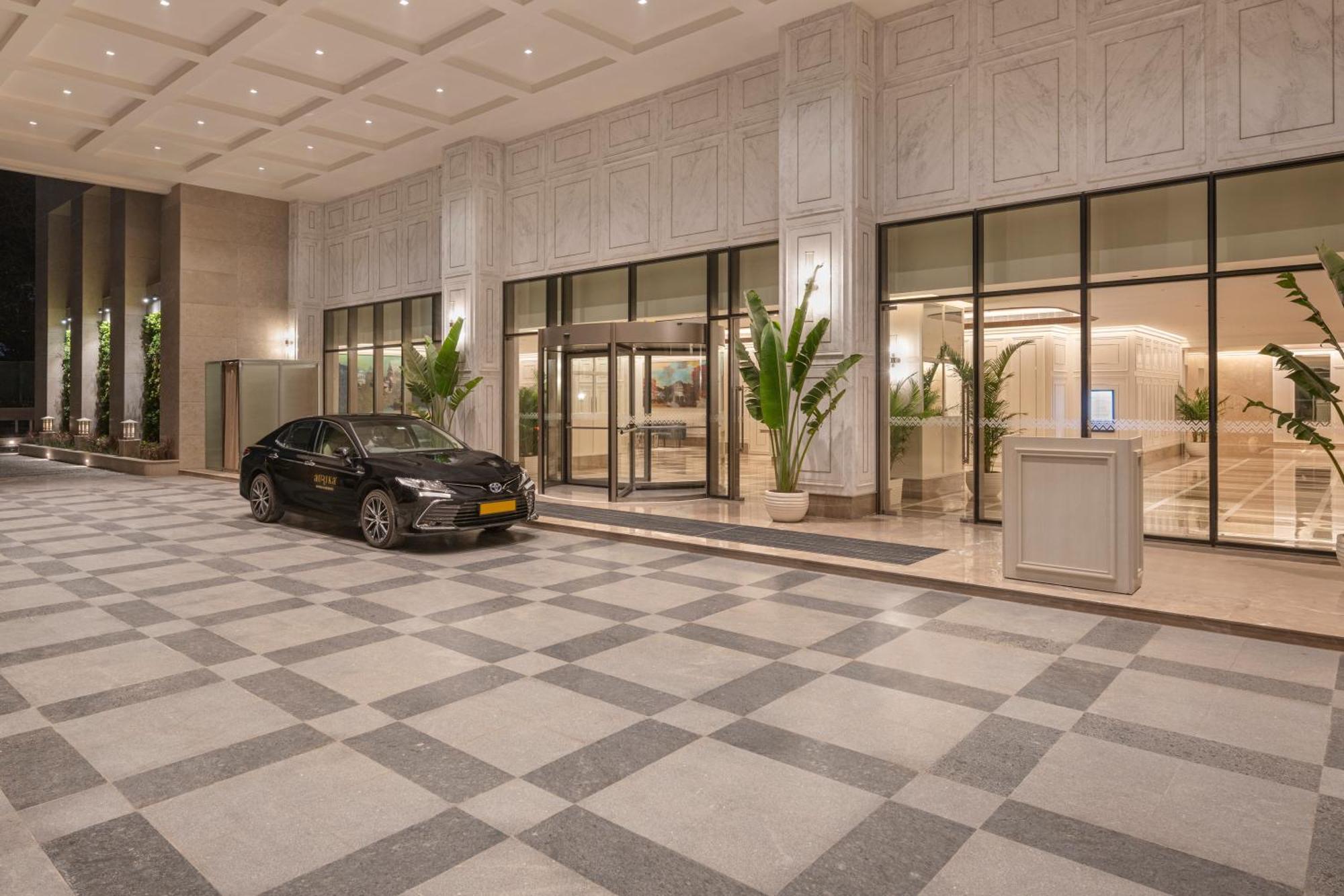 Aurika, International Airport - Luxury By Lemon Tree Hotel Mumbai