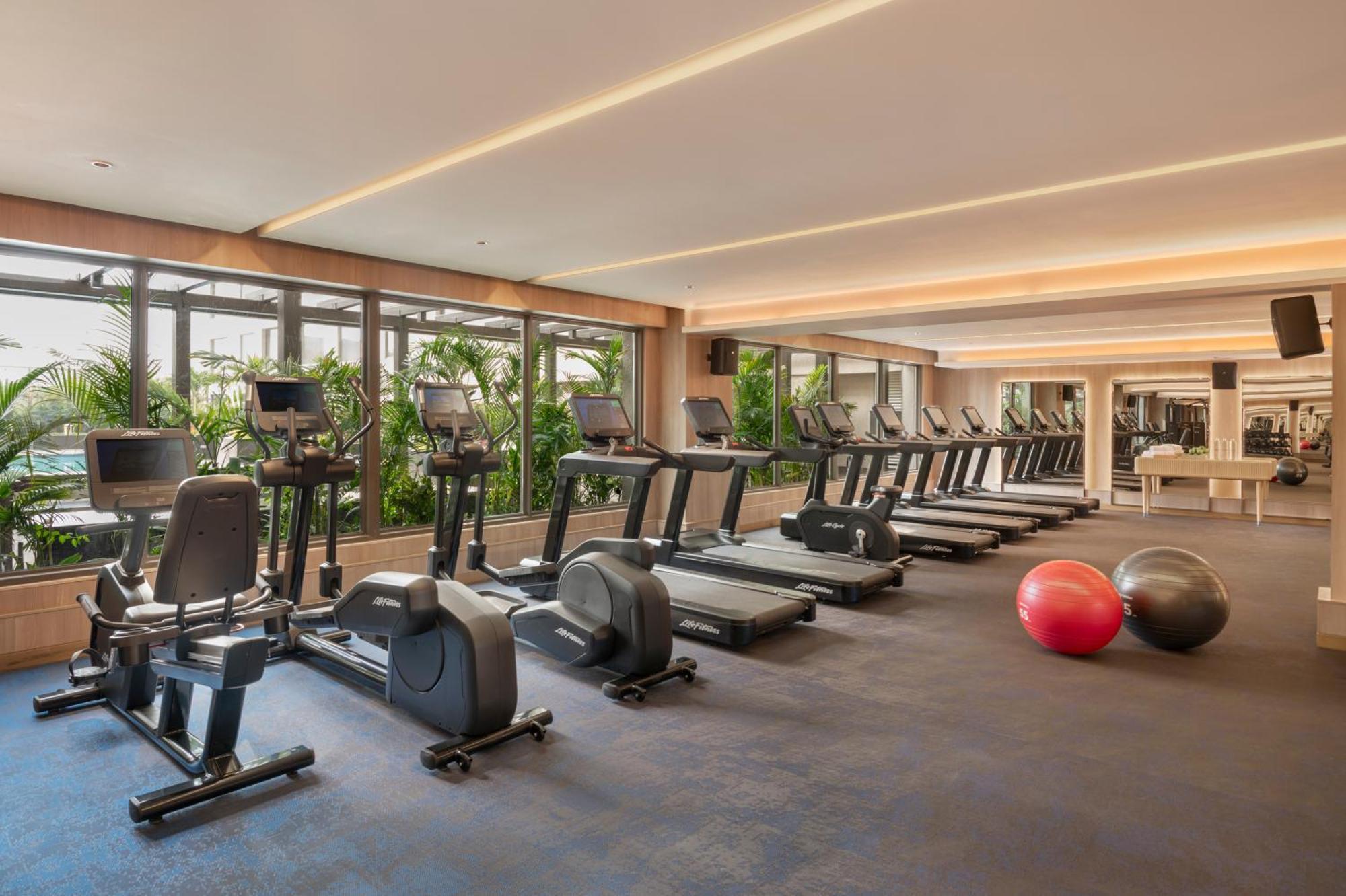 Aurika, International Airport - Luxury By Lemon Tree Hotel