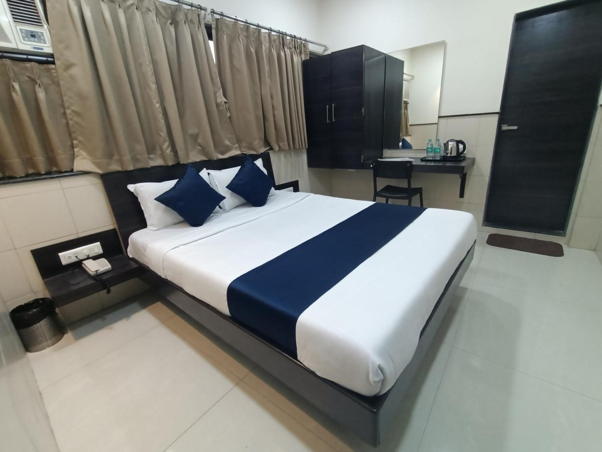 Triton Sion - Near Us Embassy - Near Bkc Hotel 2*