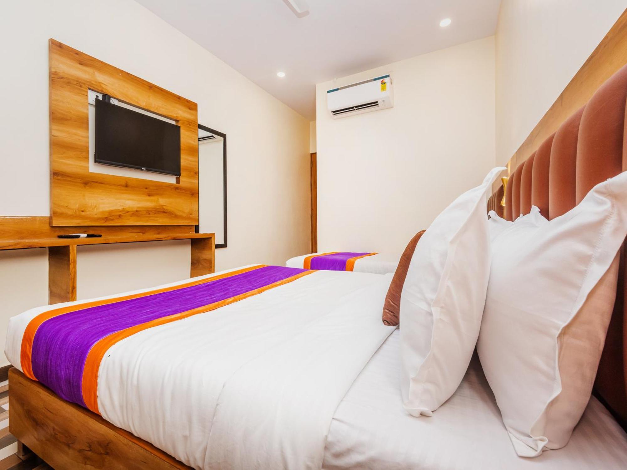 Era Hotel 2*