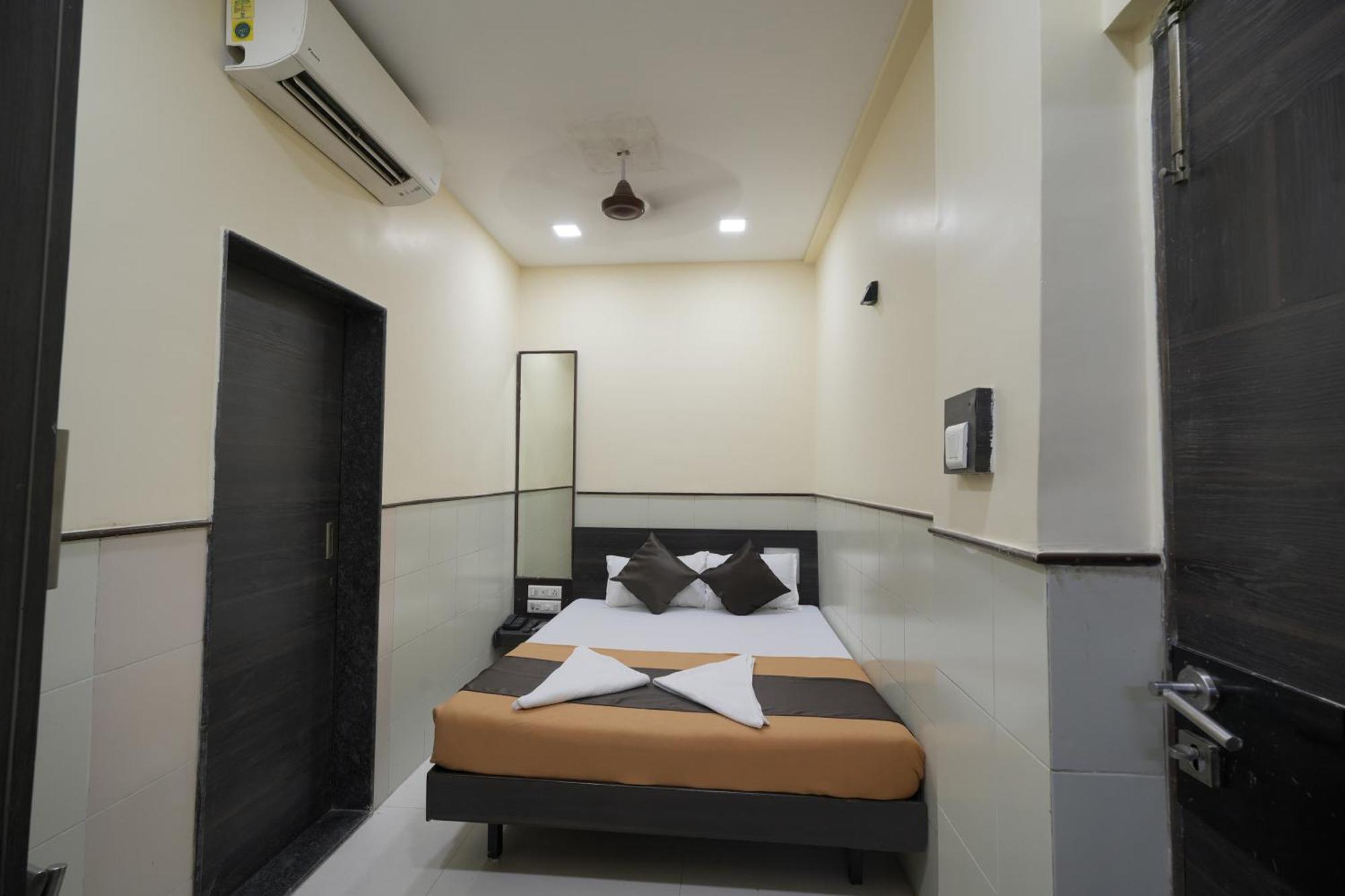 Triton Sion - Near Us Embassy - Near Bkc Mumbai