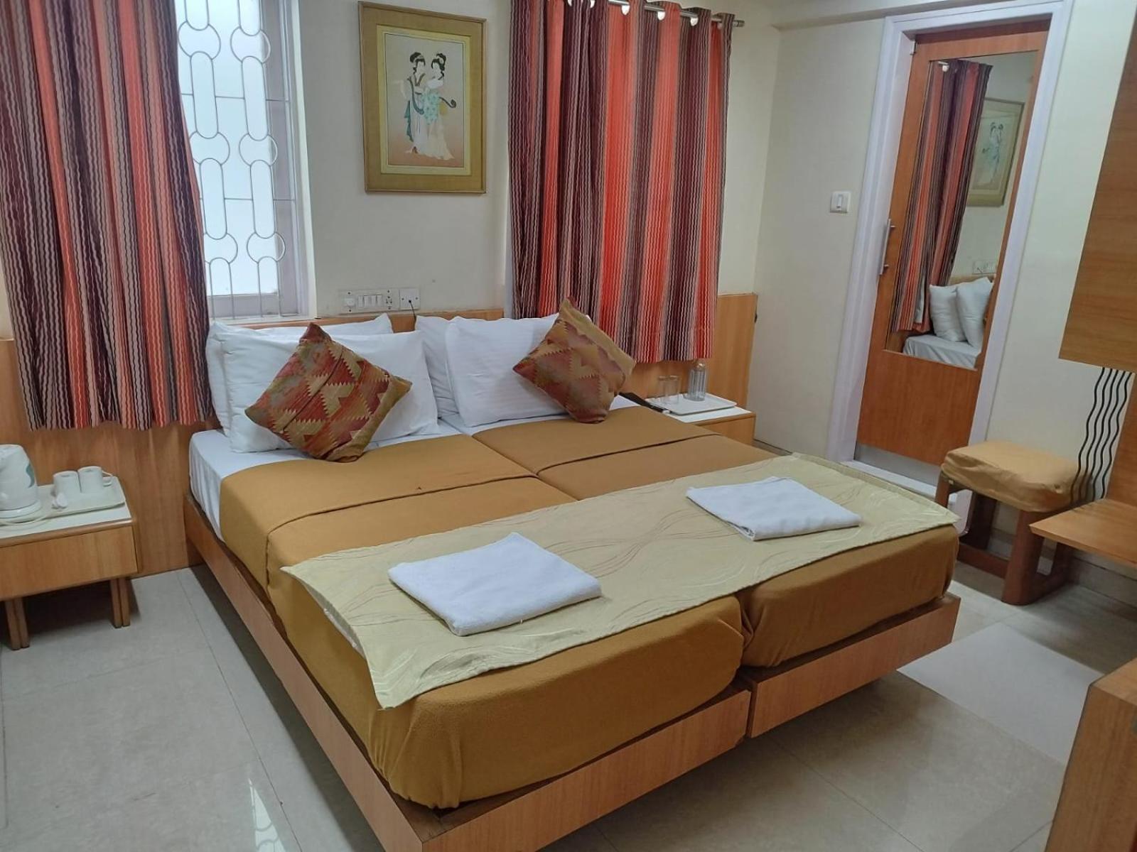 Hotel Empire 2*