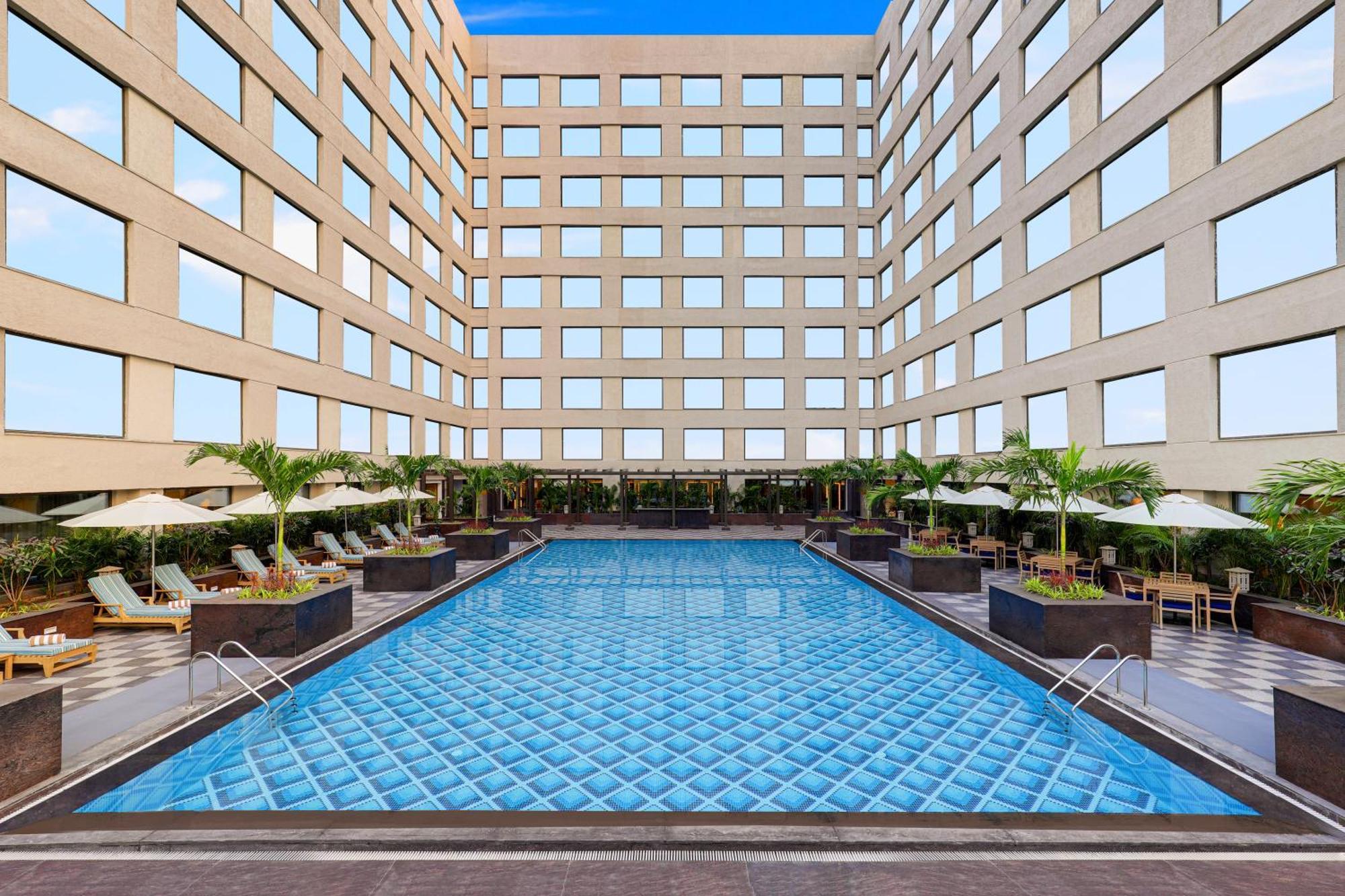Aurika, International Airport - Luxury By Lemon Tree Hotel 5*
