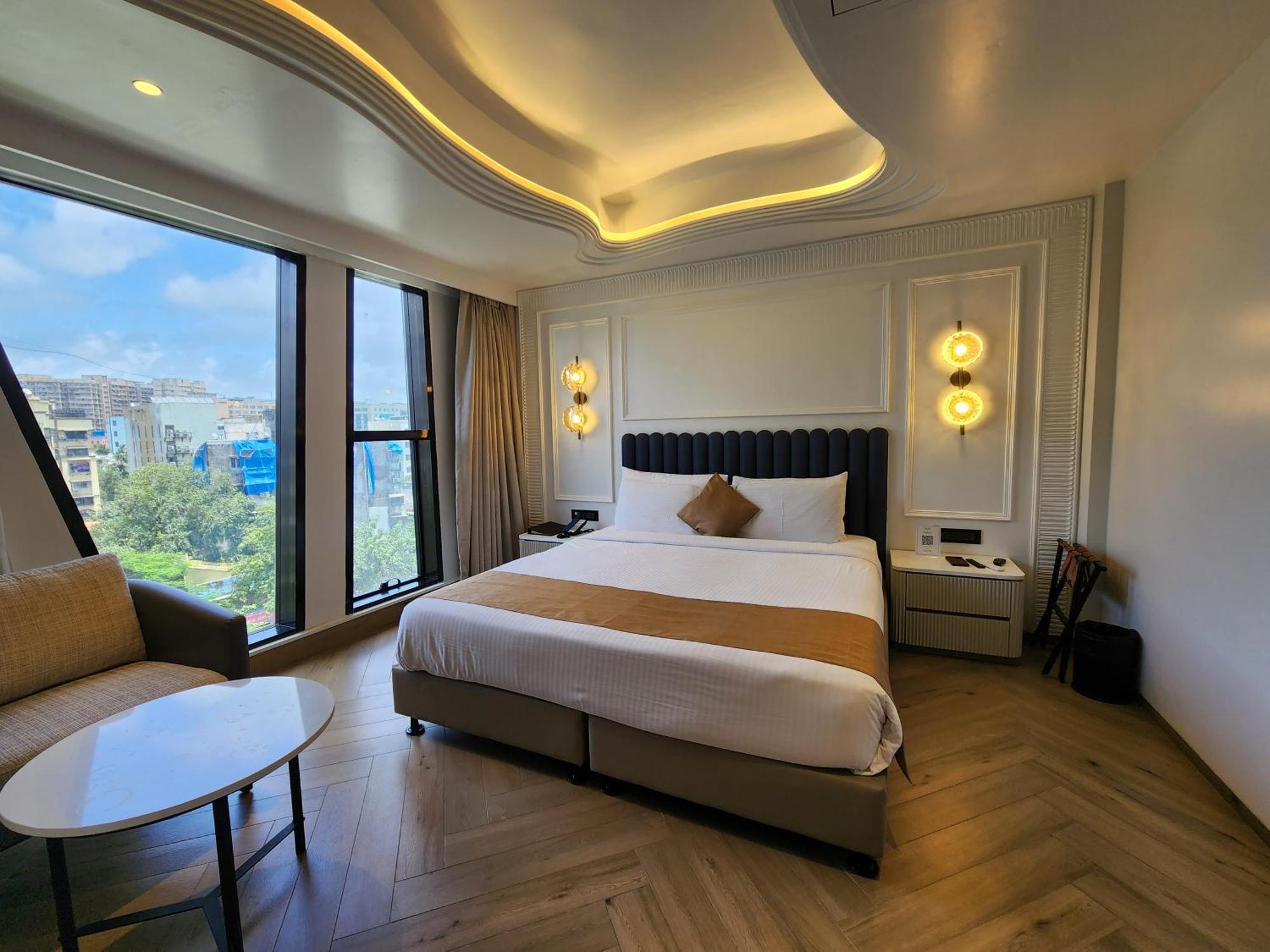Dragonfly - The Art Hotel Mumbai