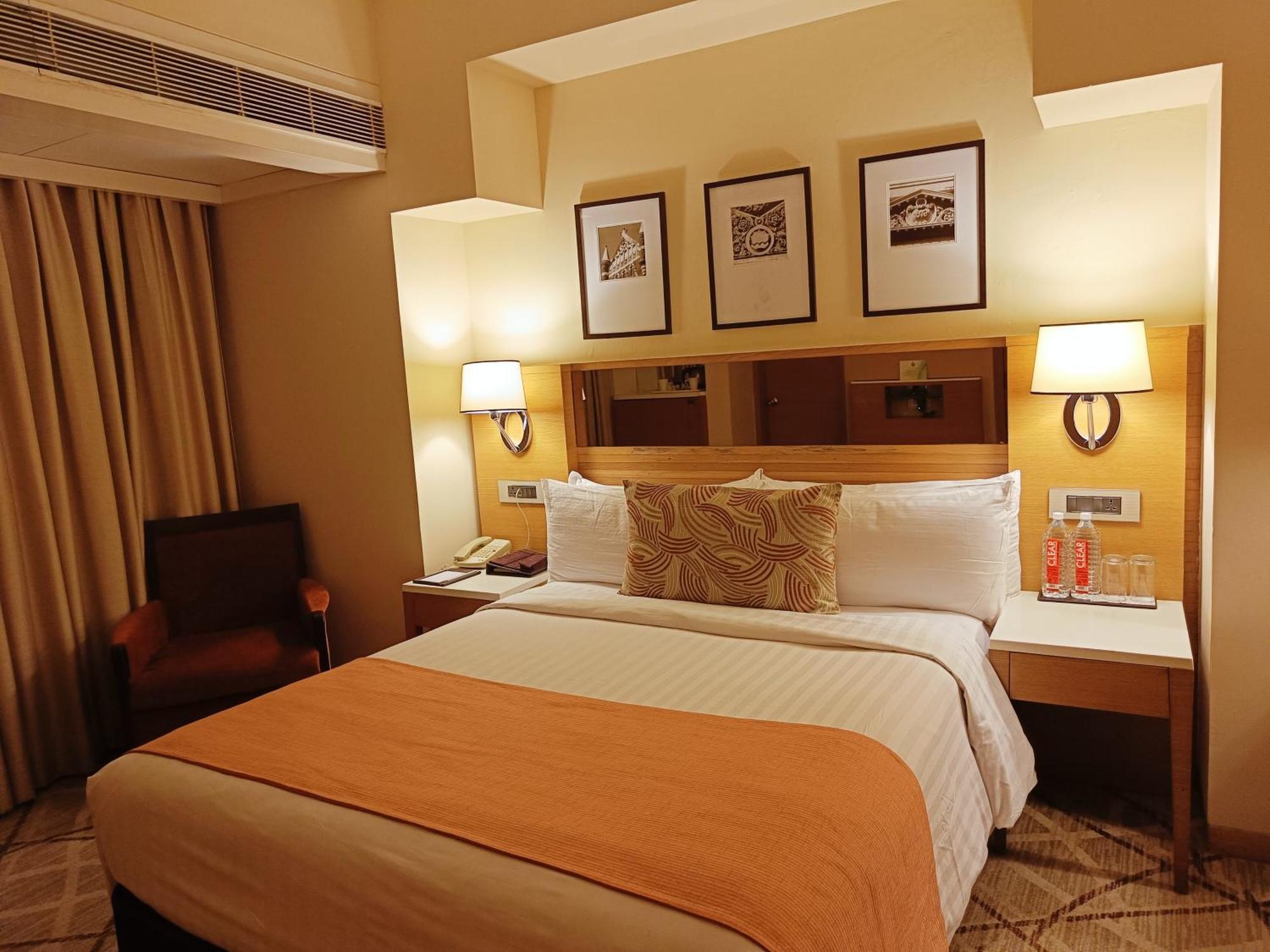 Marine Plaza Hotel Mumbai