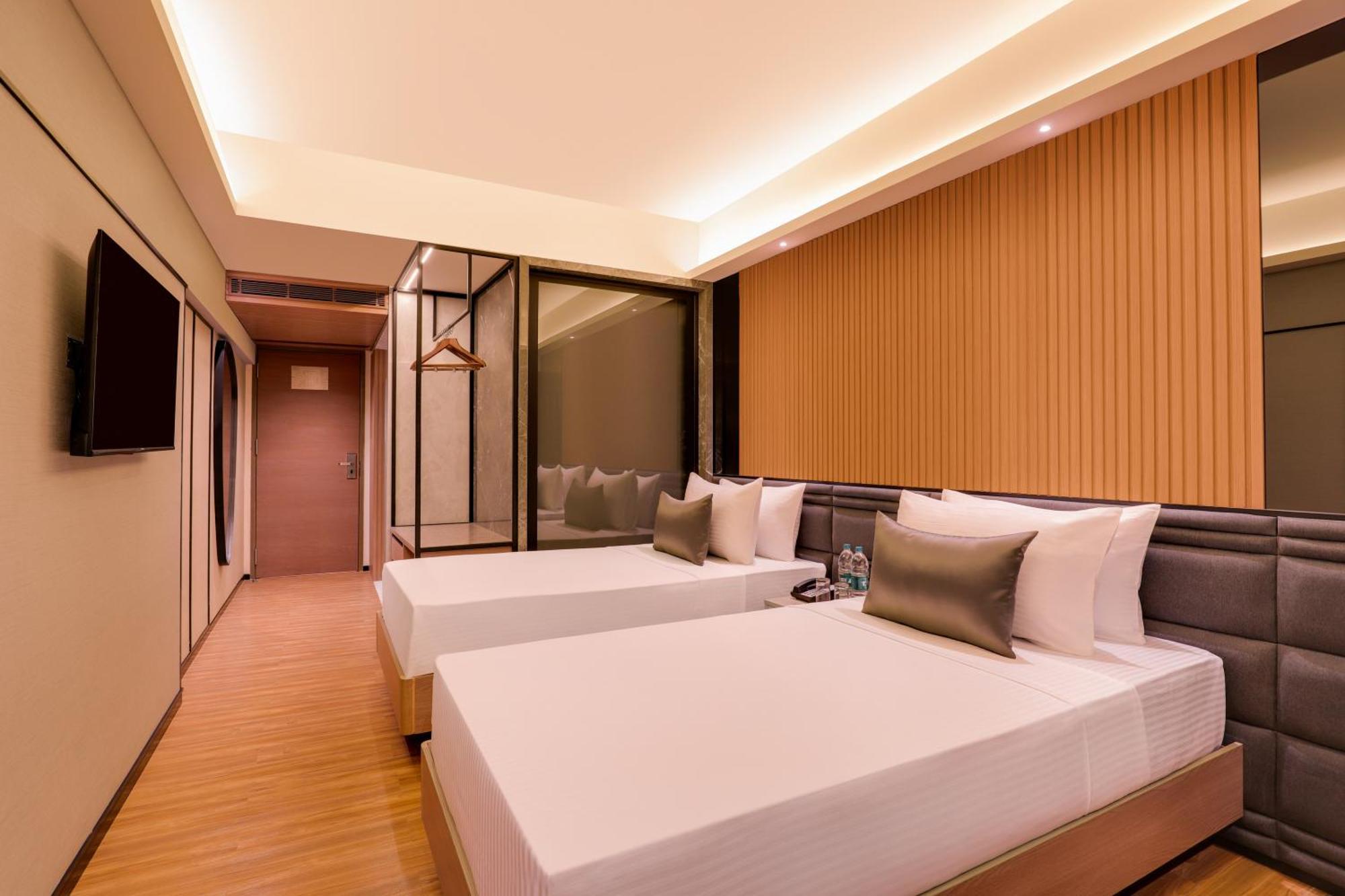 Lemon Tree Premier, Malad, Mumbai