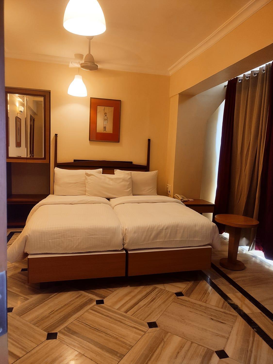 Royal Park Dockyard 3*