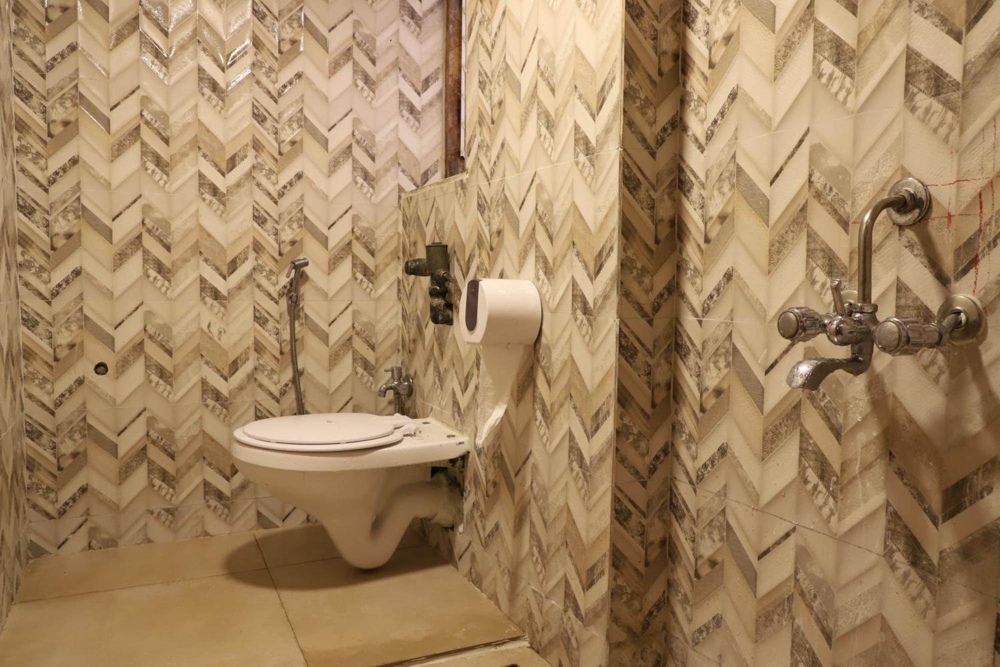 Osi Andheri West Apartment