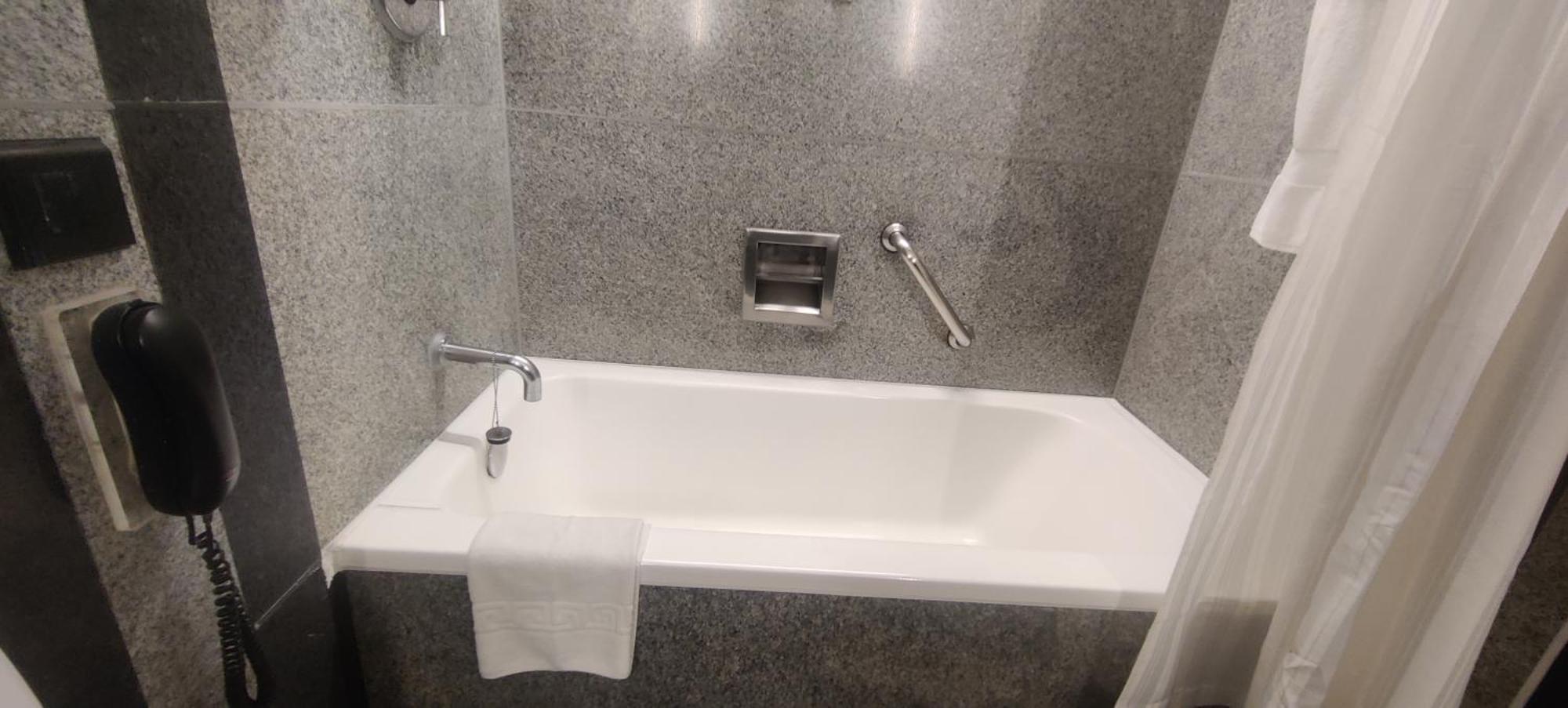 Marine Plaza 5* Mumbai