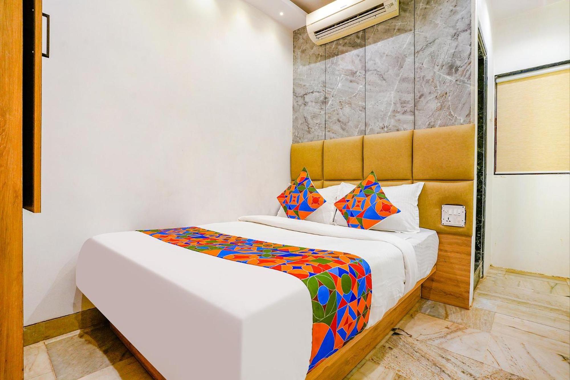 Fabexpress New Deepak - Nr & Csmt Station Hotel Bombaim