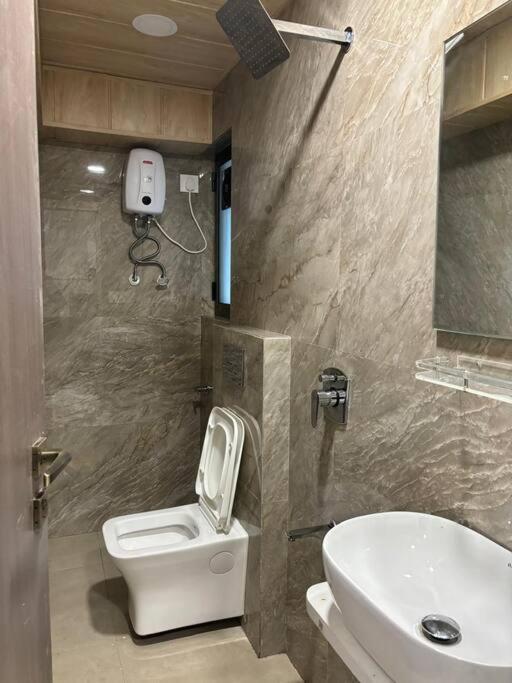 Apartment Downtown 2 Bedroom, Mahalakshmi 2102