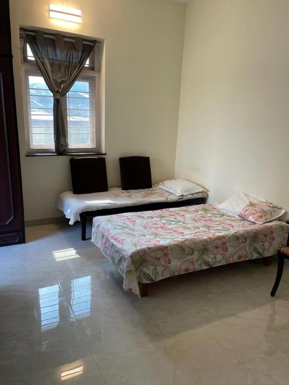 Vishwas Guest * Mumbai