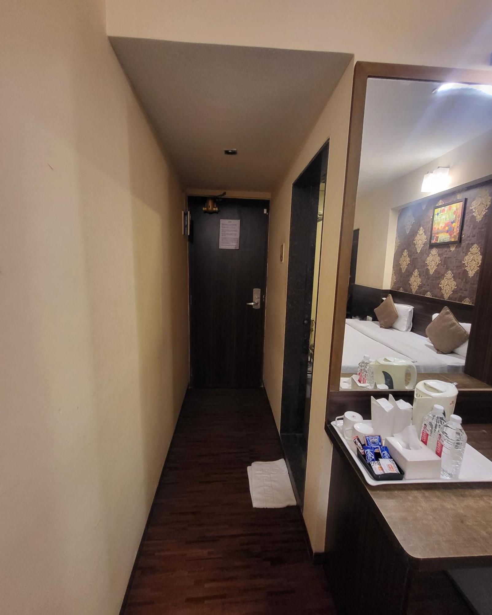 Maharana Chembur Hotel