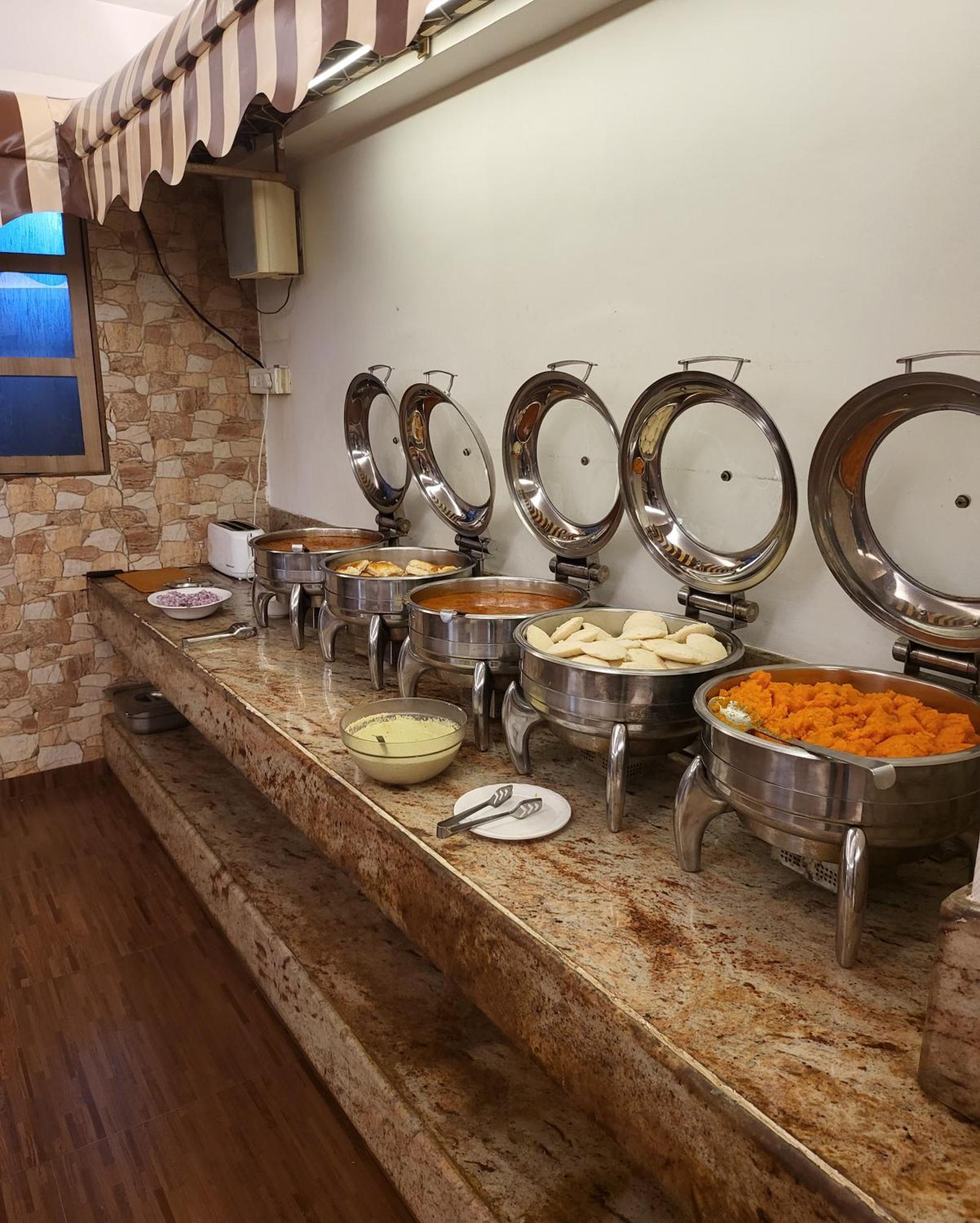 Maharana Chembur Hotel