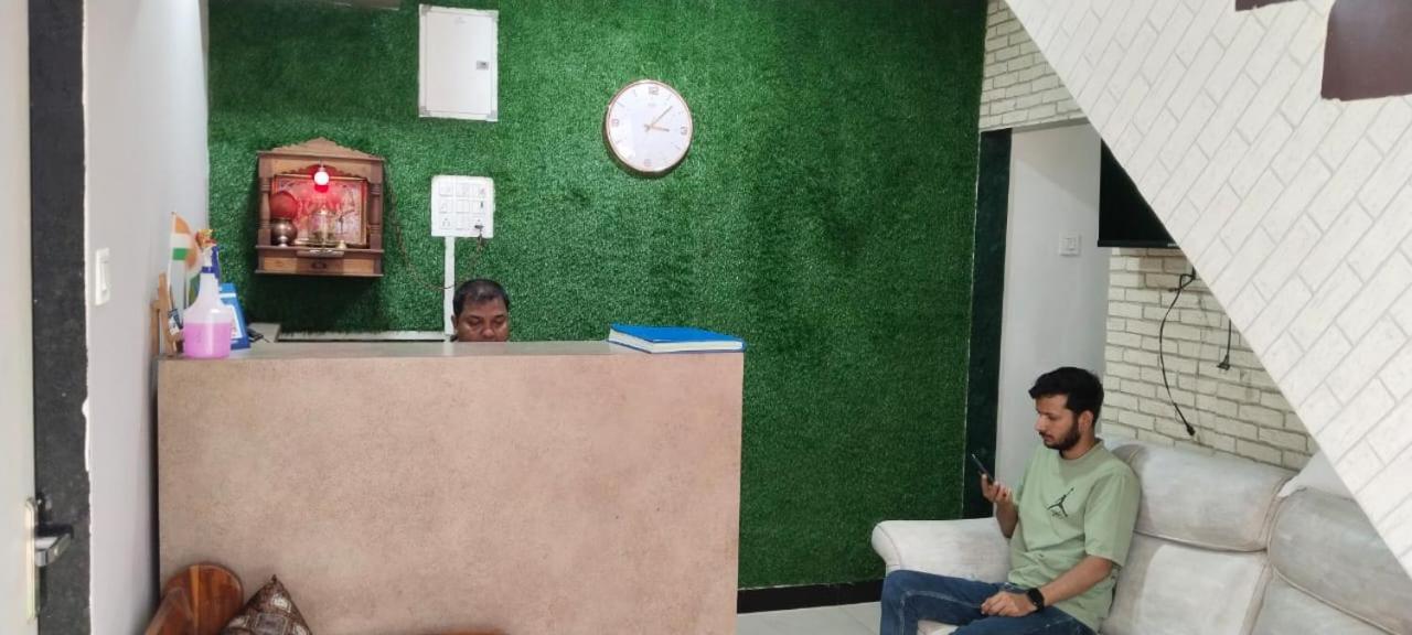 Hotel As Guest Huset2 Mumbai