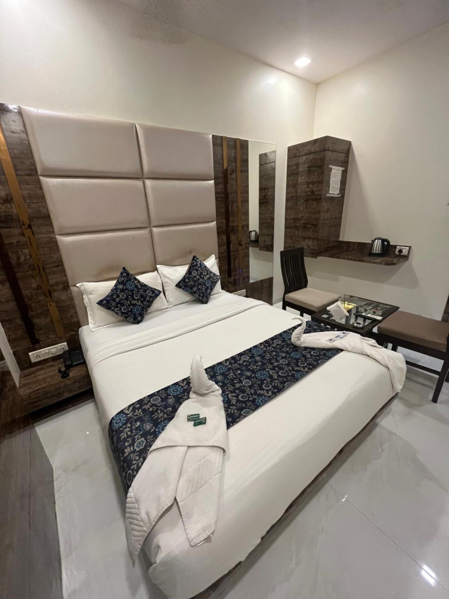 Hotel Magnetic Terminal-2