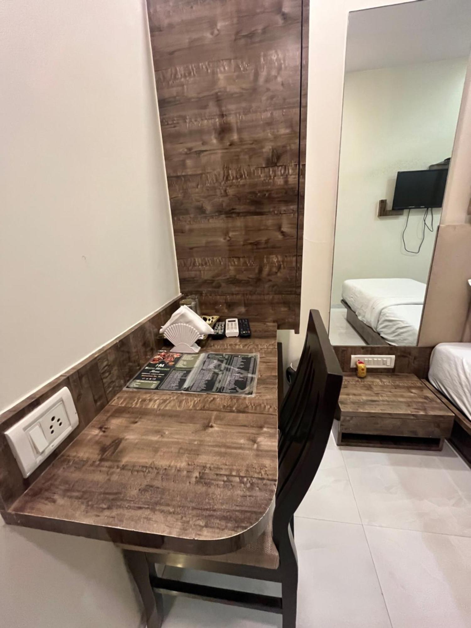 Hotel Magnetic Terminal-2