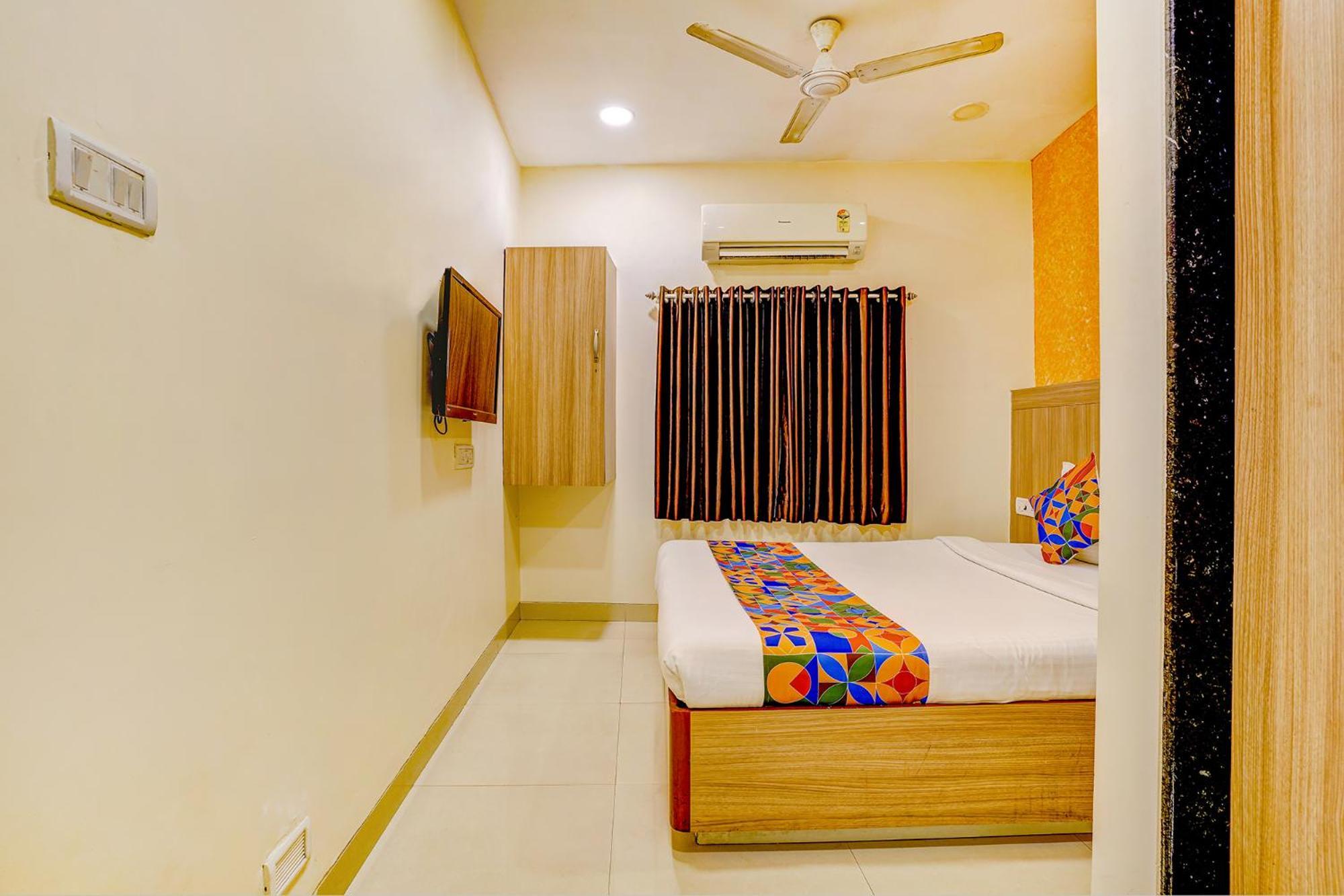 Fabhotel Prakash - Nr International Airport Hotel 3*