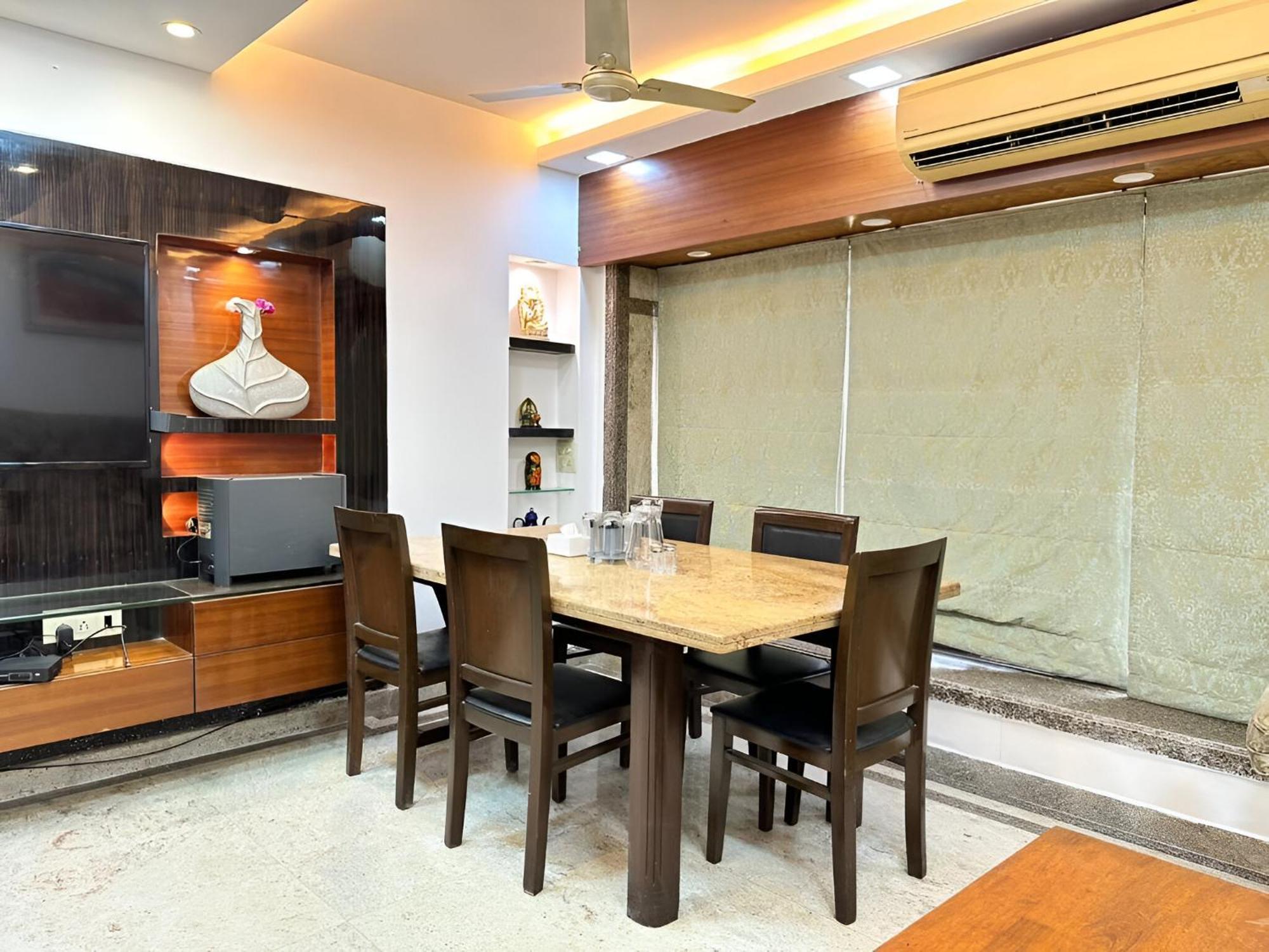 Apartment Retreats At Welcome In Santacruz,