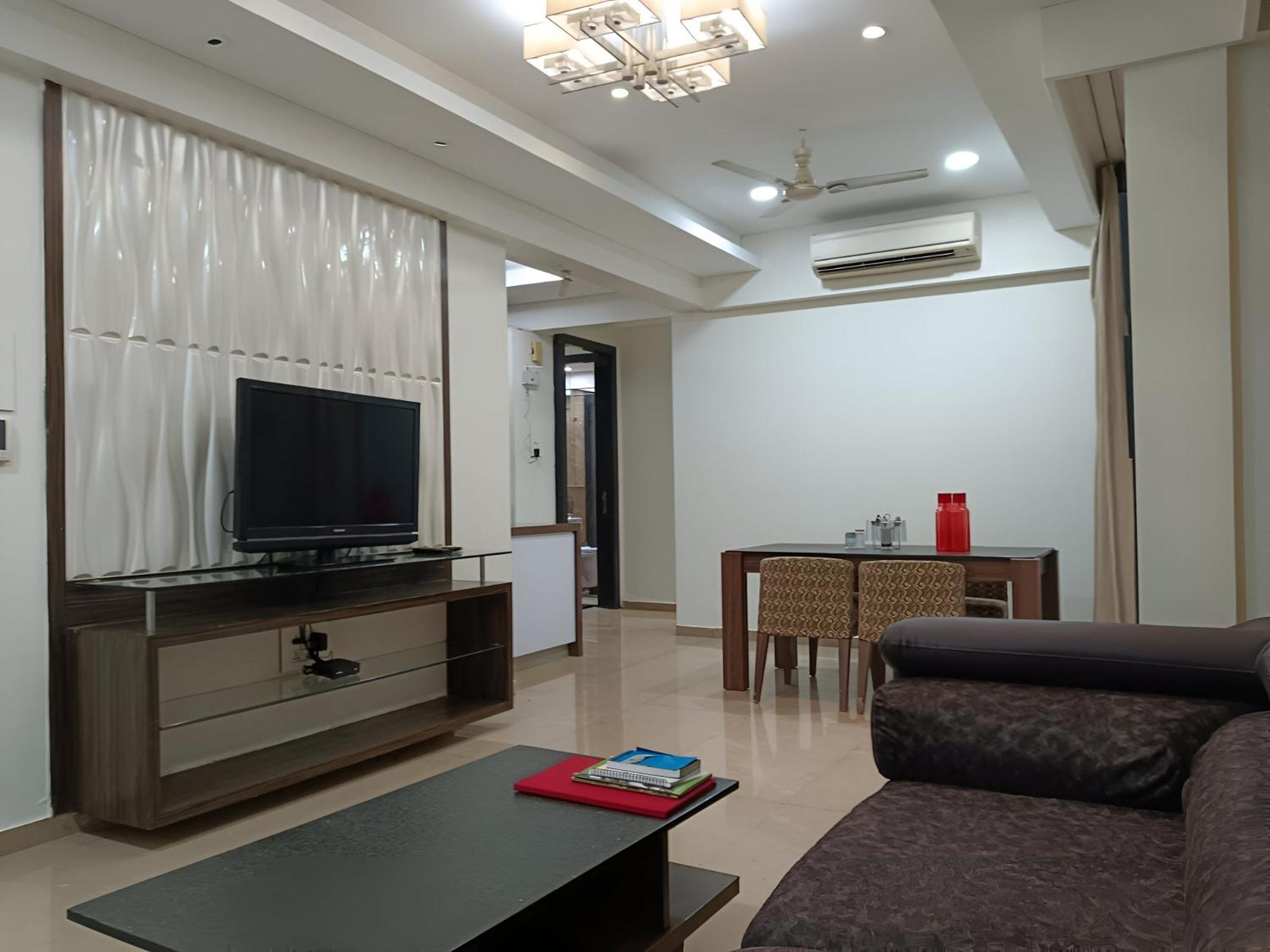 Retreats At Welcome In Santacruz, Mumbai