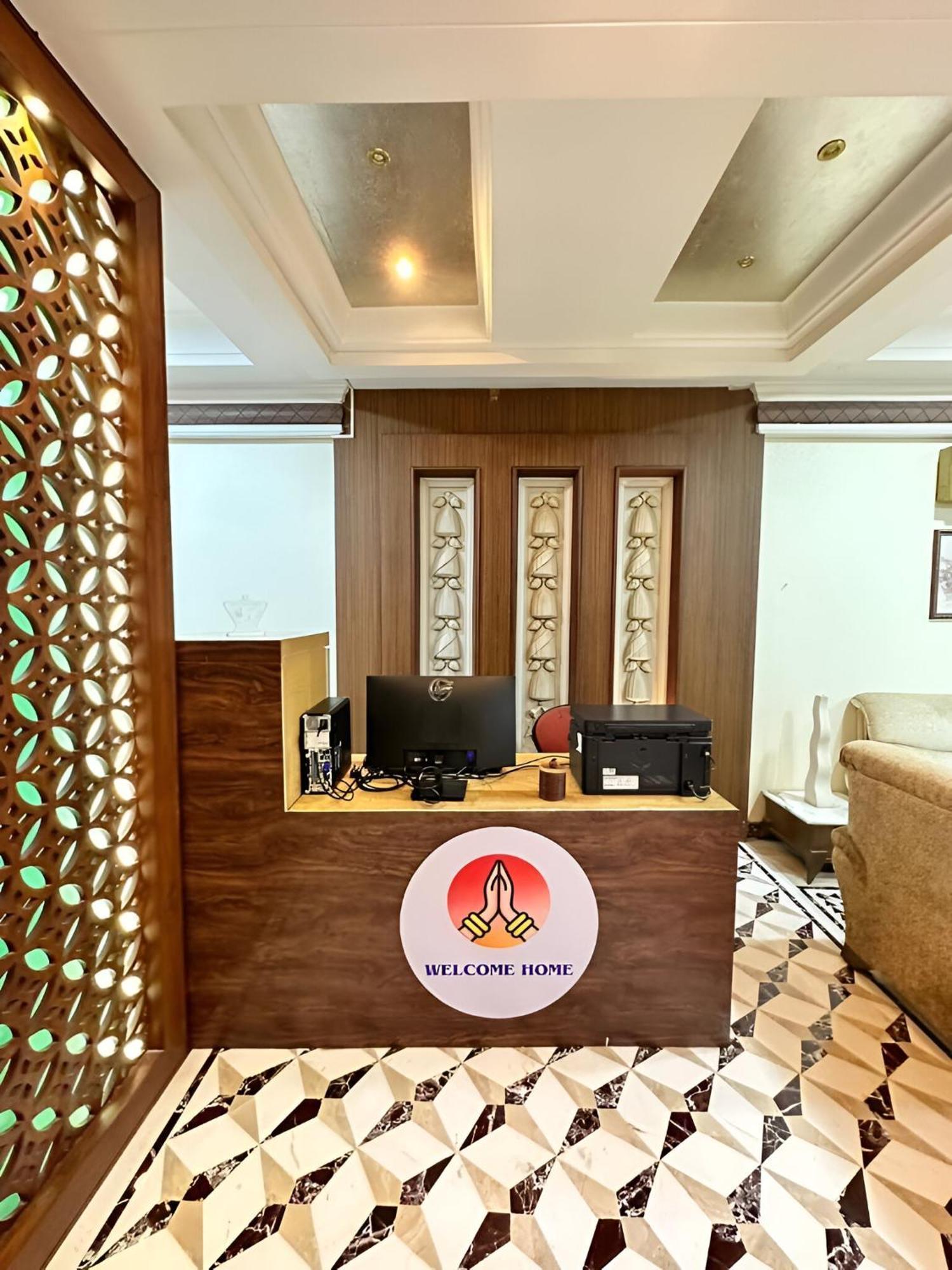 Retreats At Welcome In Santacruz, Mumbai