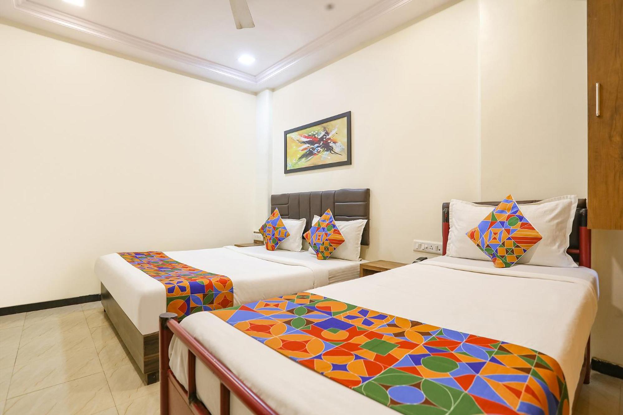 Fabexpress Aksa Hotel