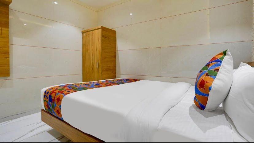 Regal Residency 3* Mumbai