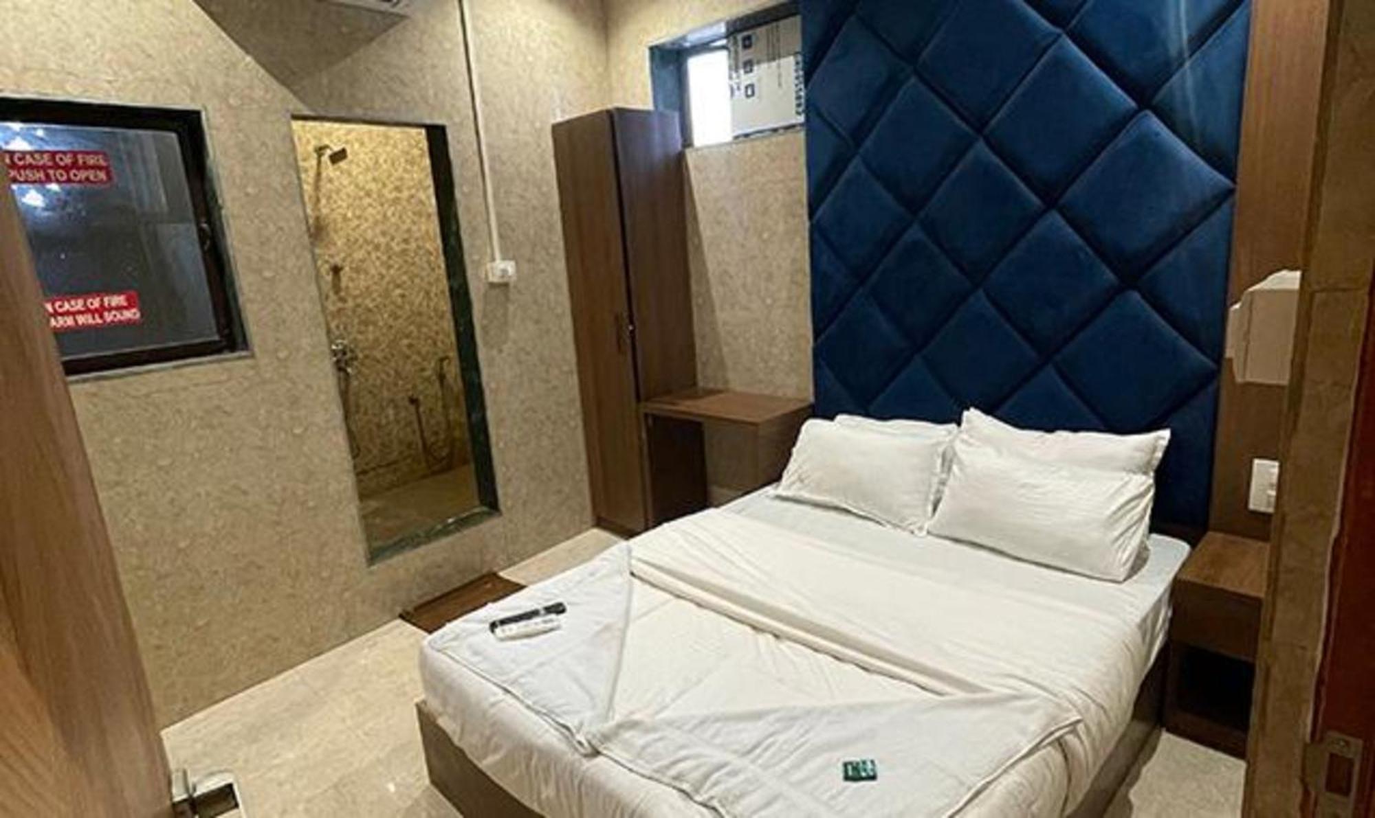 Hotel Fabhotel Platinum