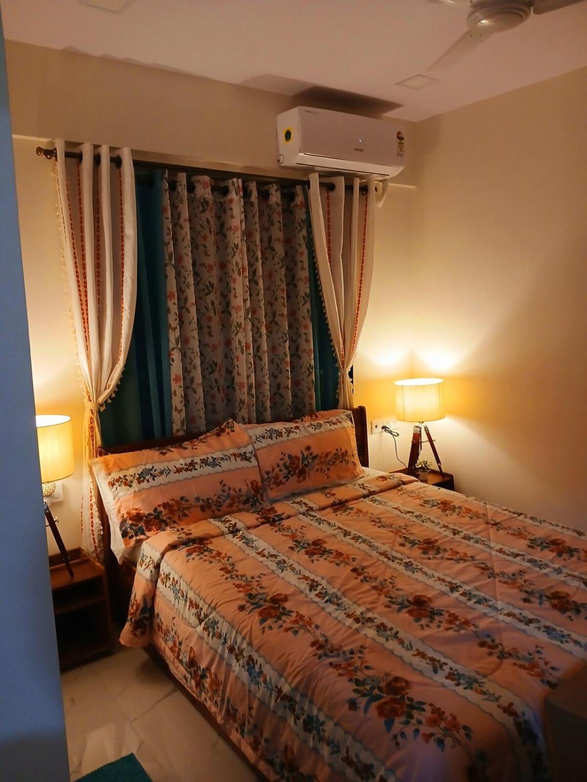 Vienna 2bed 2bath Rustic Village Vibe *