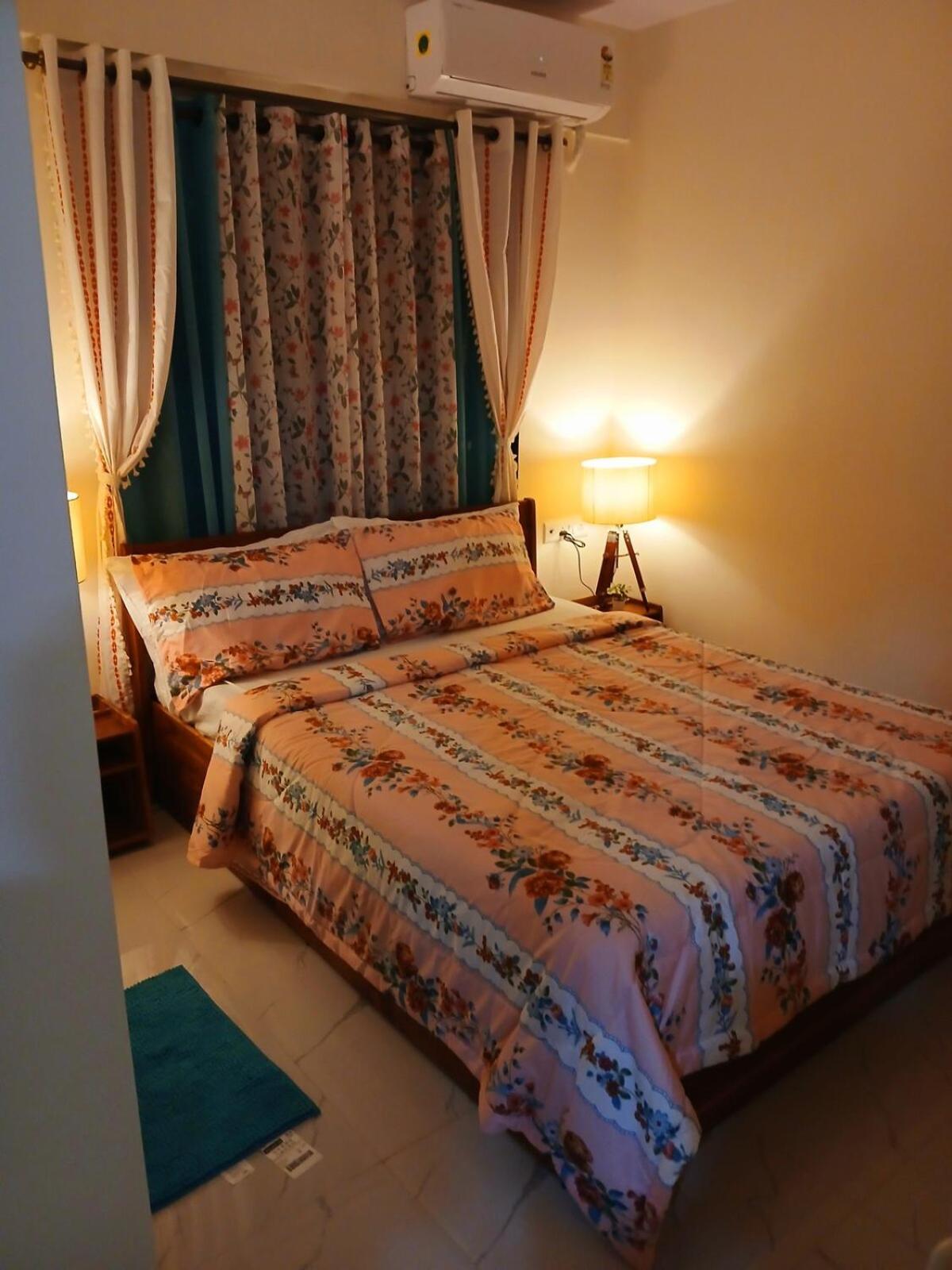 Vienna 2bed 2bath Rustic Village Vibe