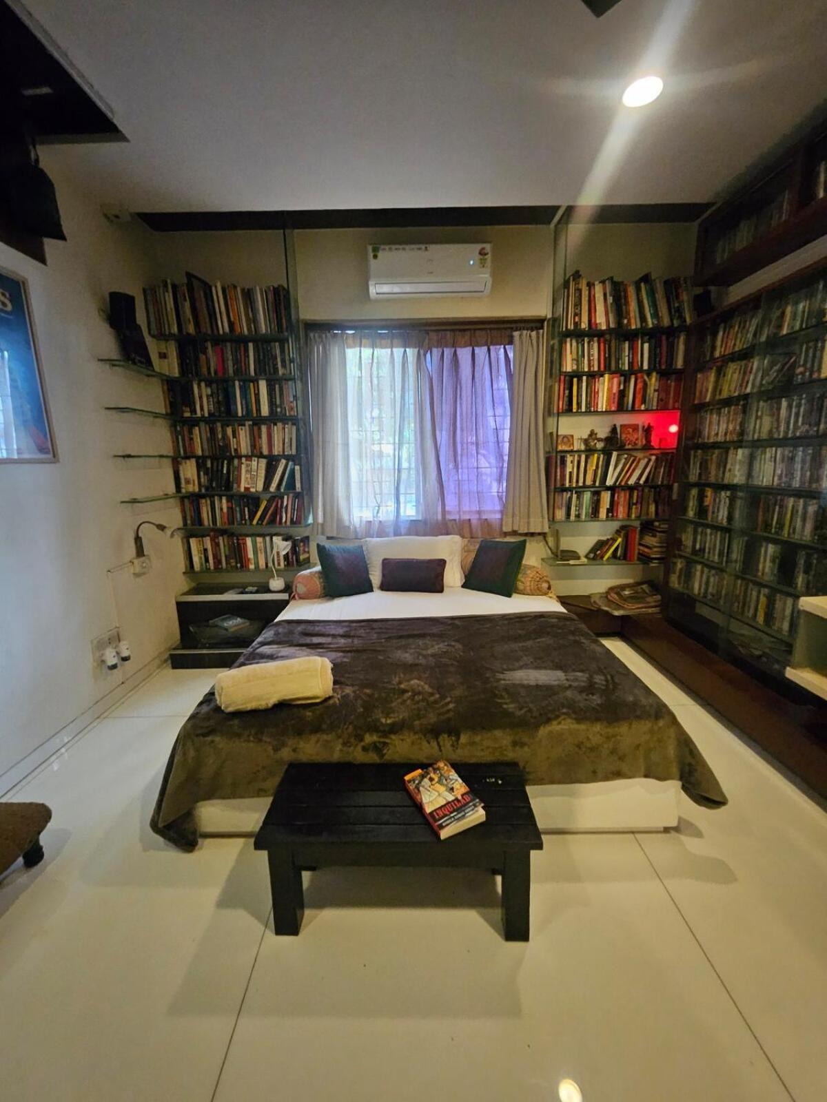 Apartment The Beautiful Bollywood 2bhk In Bandra