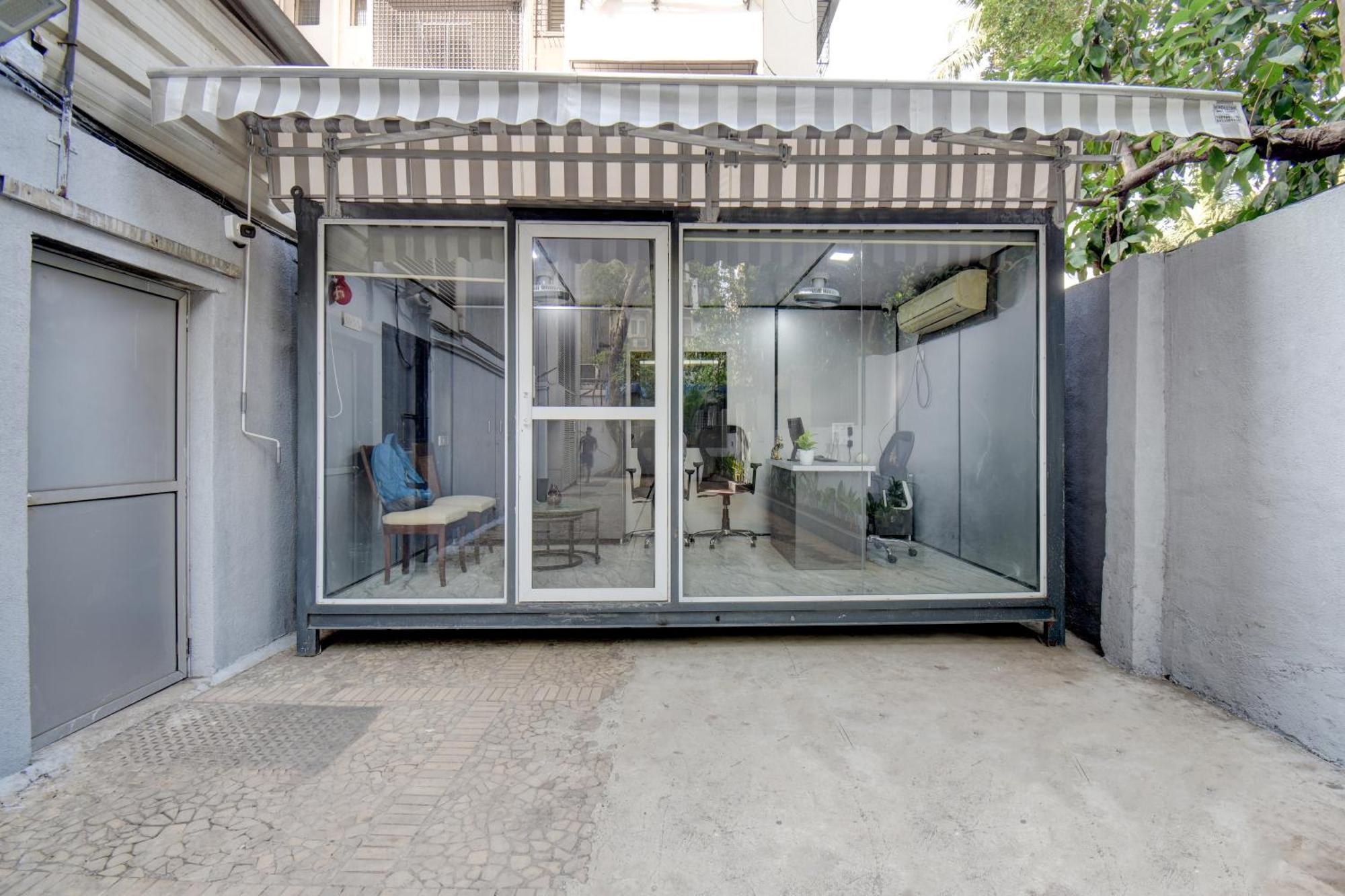 Hotel Staywood Suites, Mumbai