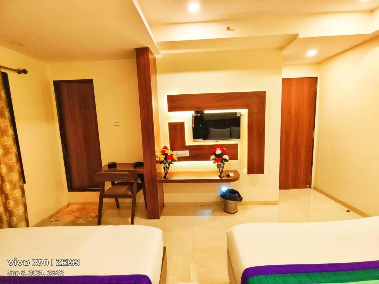 Victoria Hotel 4*