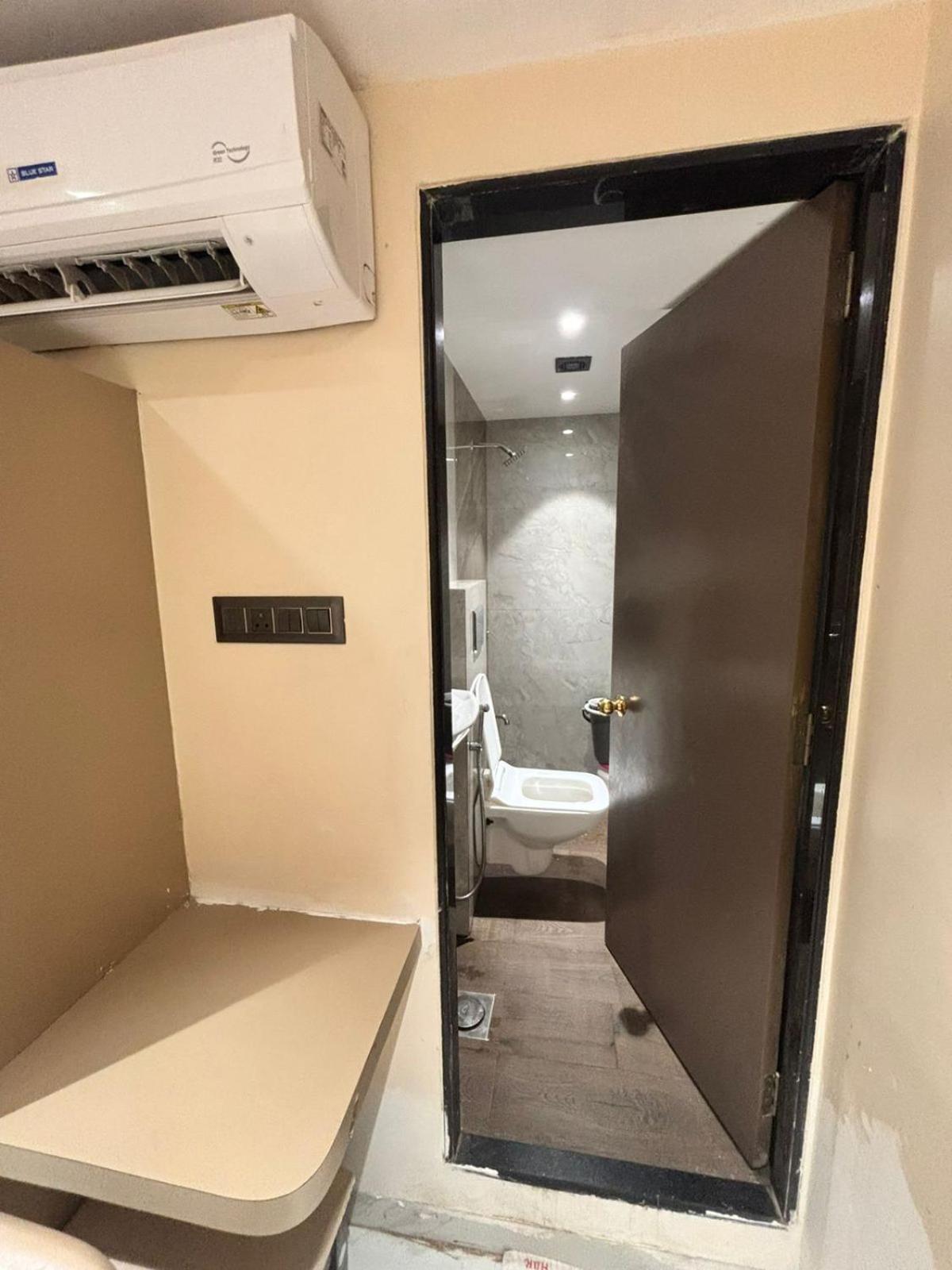 Hotel Dolphin Residency