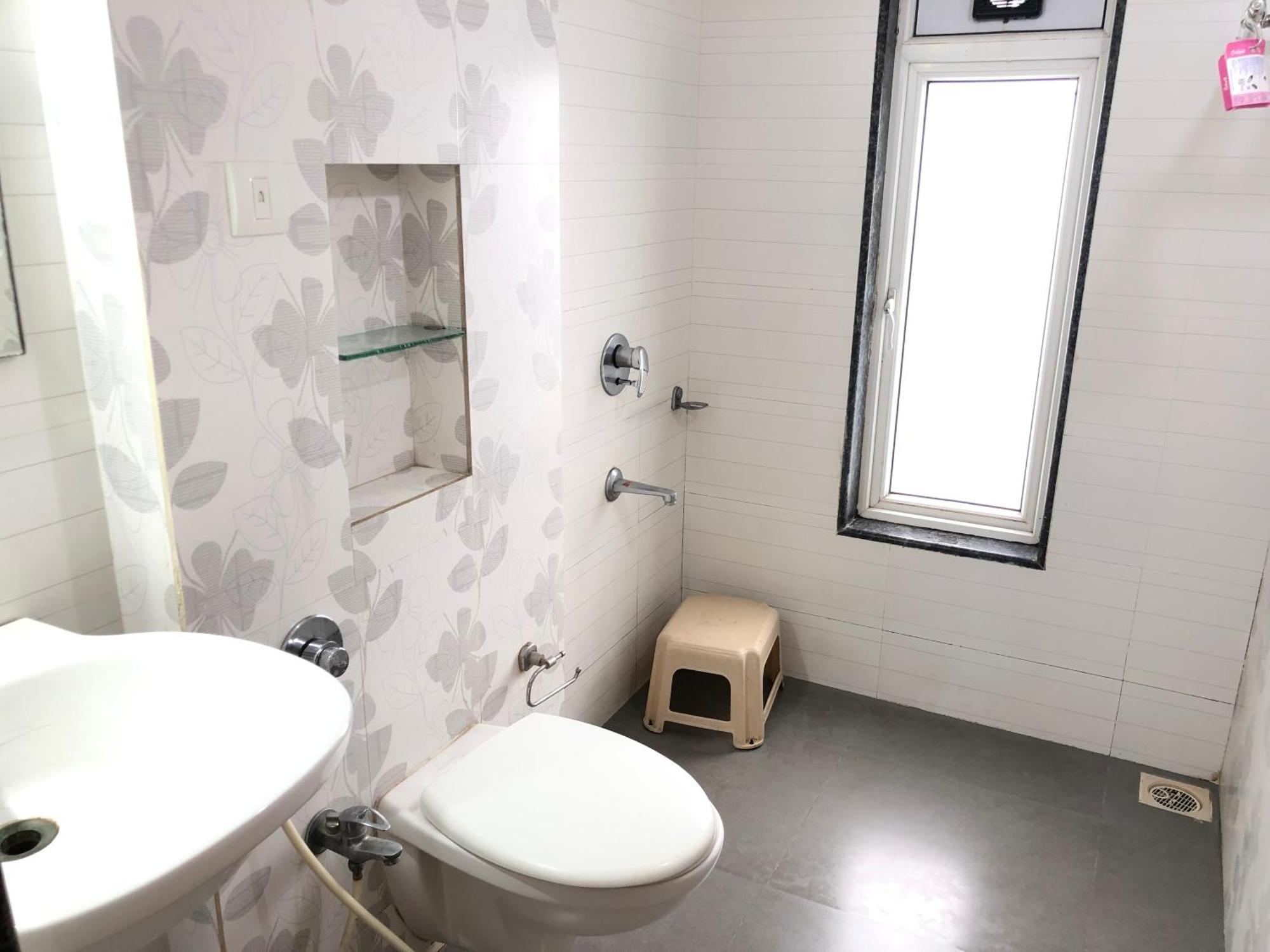 Treat Homes Service In Bkc Siddhant 401 * Mumbai