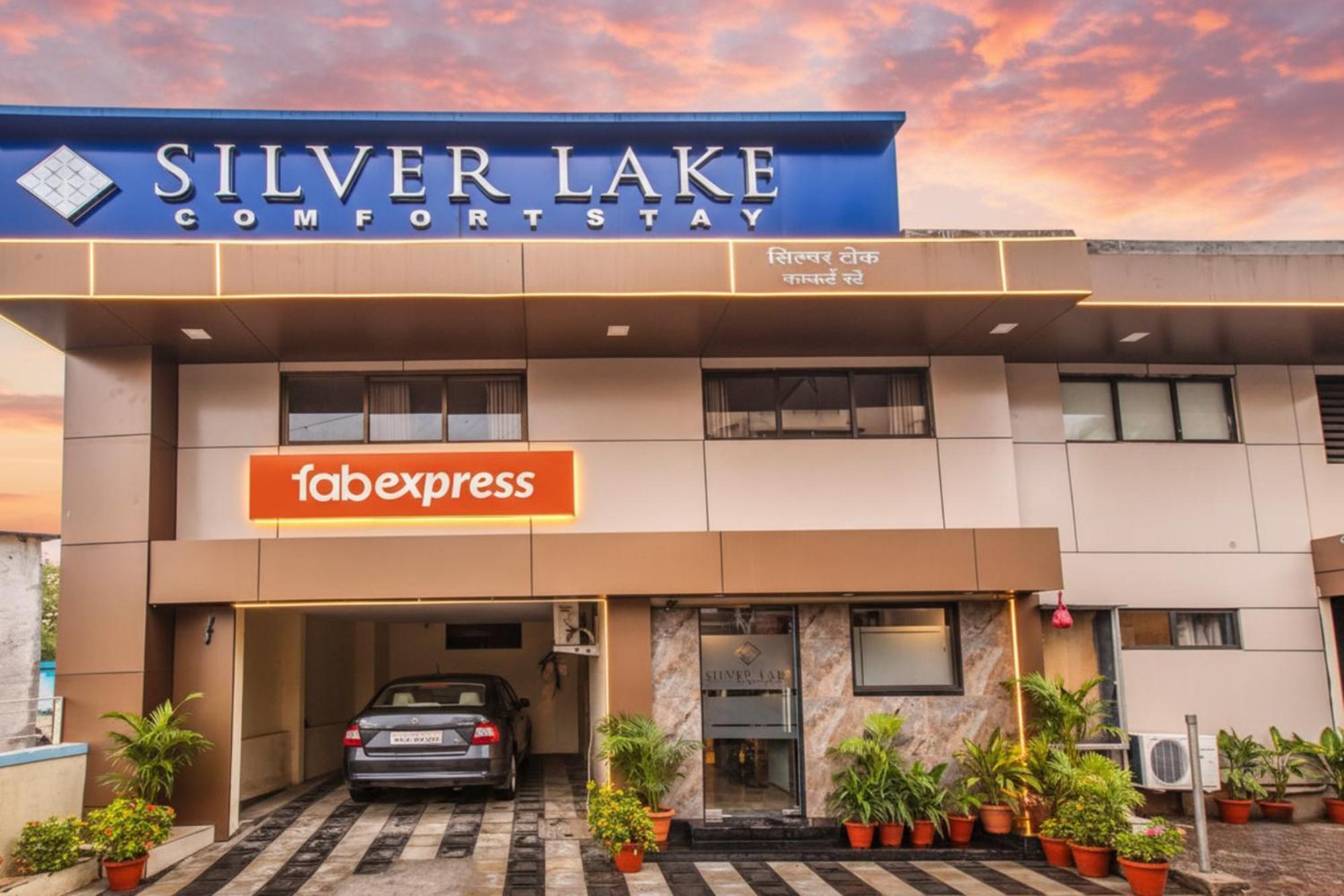 Fabhotel Silver Mumbai