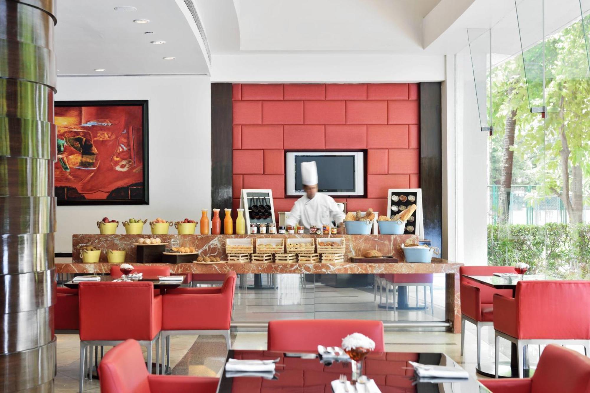 Hotel Marriott Executive - Lakeside Chalet, Mumbai