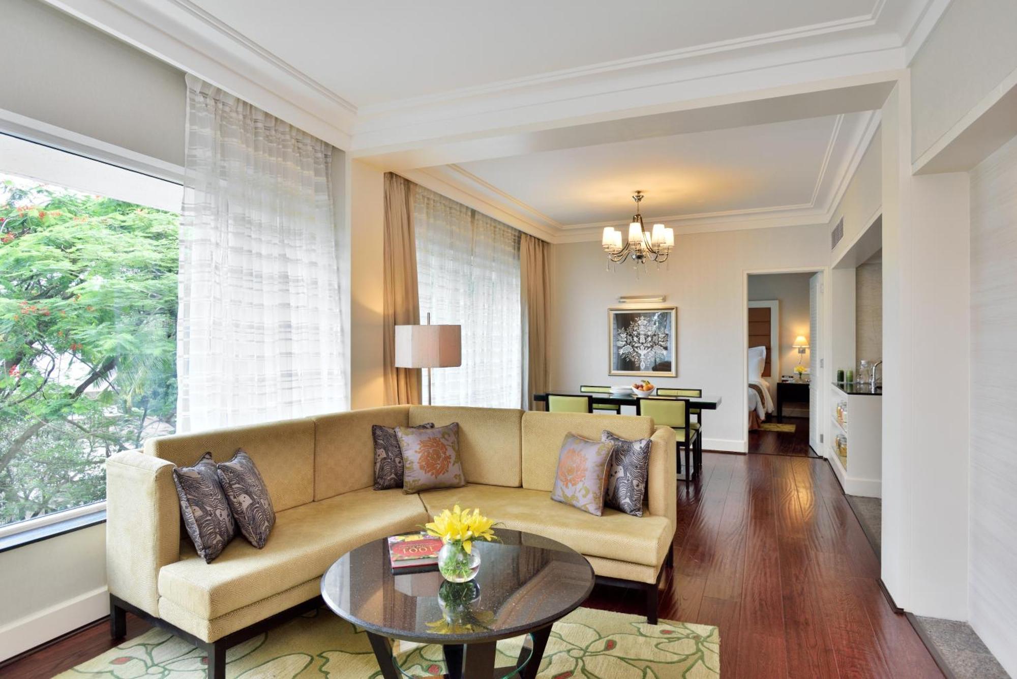 Hotel Marriott Executive - Lakeside Chalet,