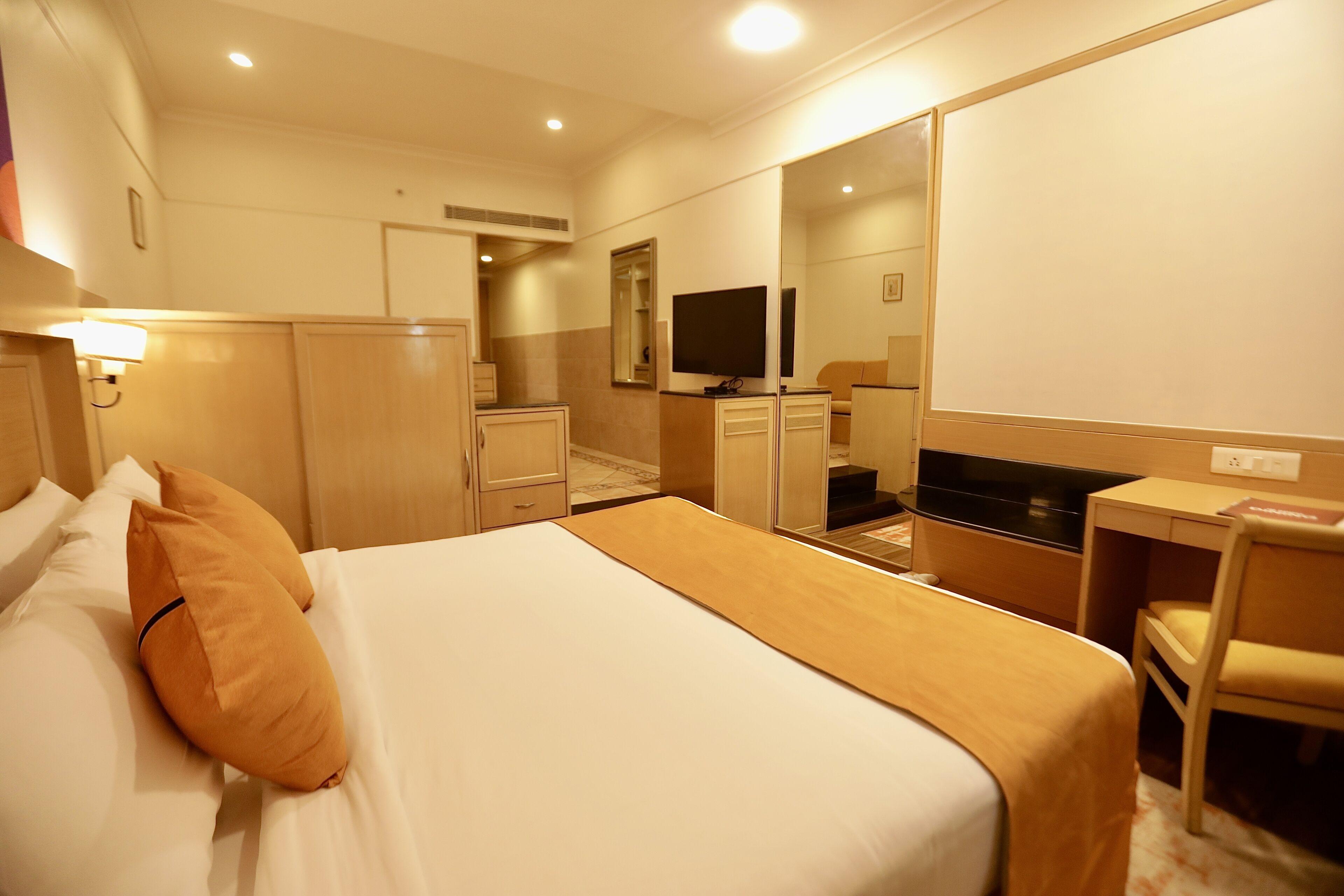 Ira By Orchid T-2 International Airport 4* Mumbai