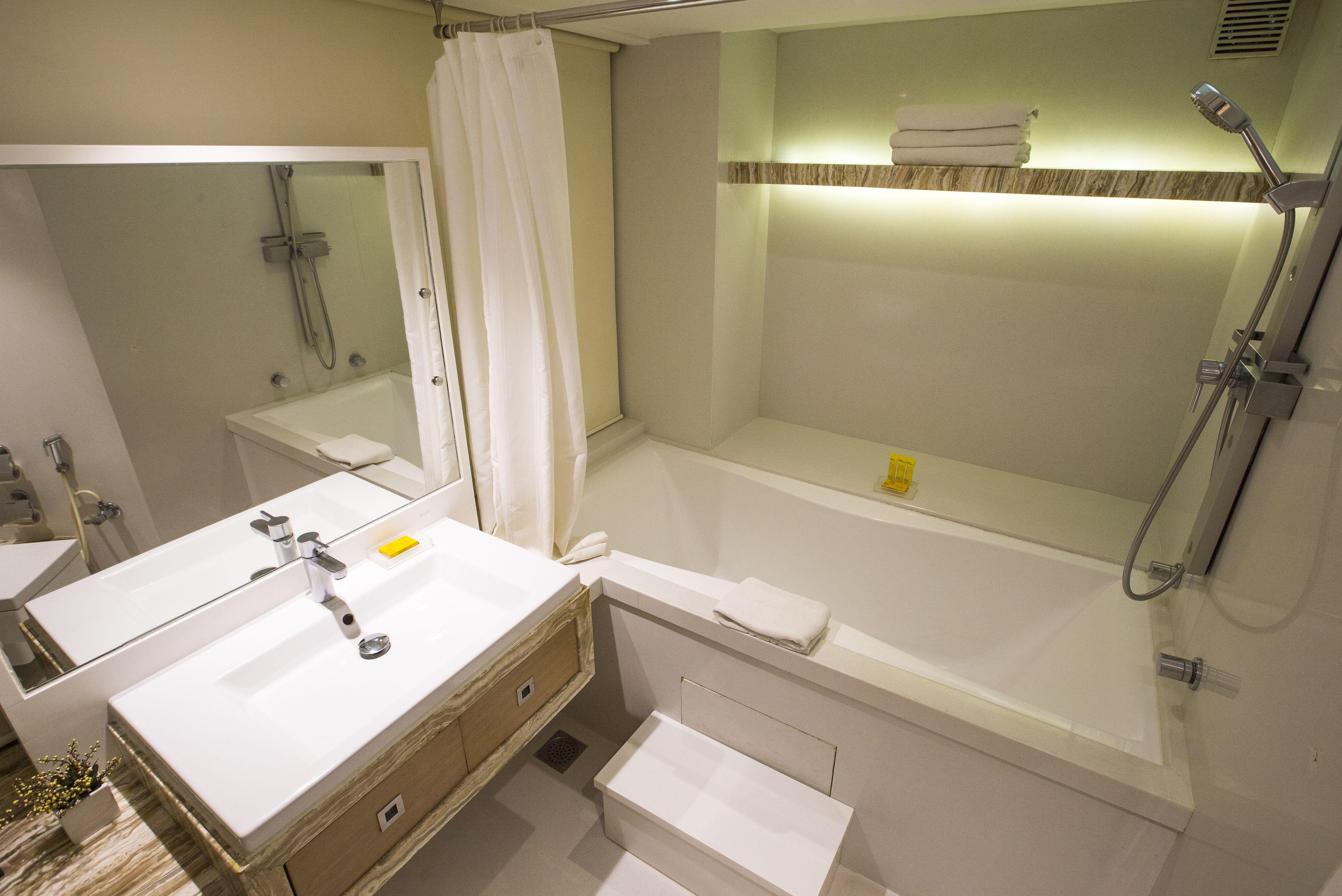Hotel Bawa Continental