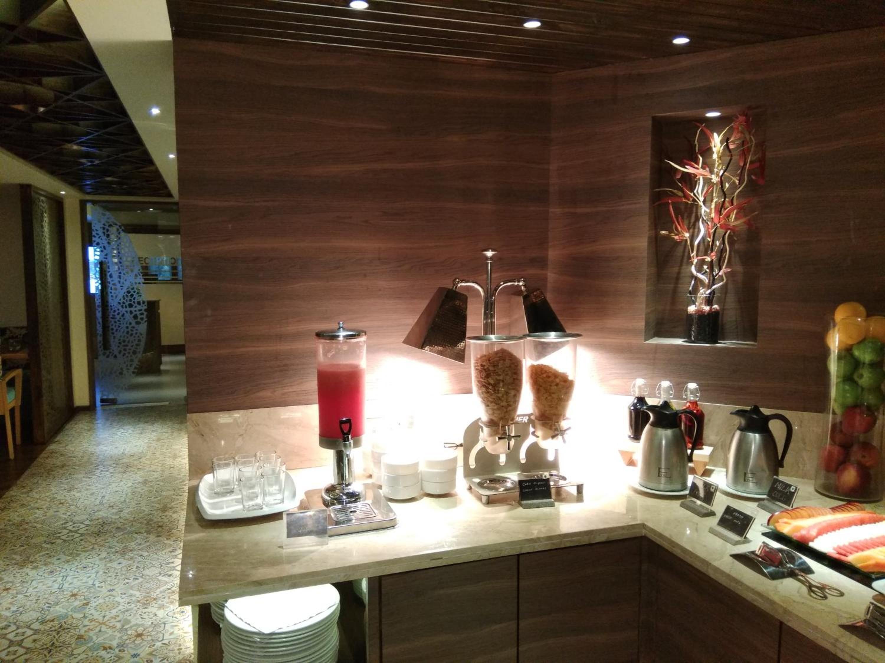 Hotel The International By Tunga 3*