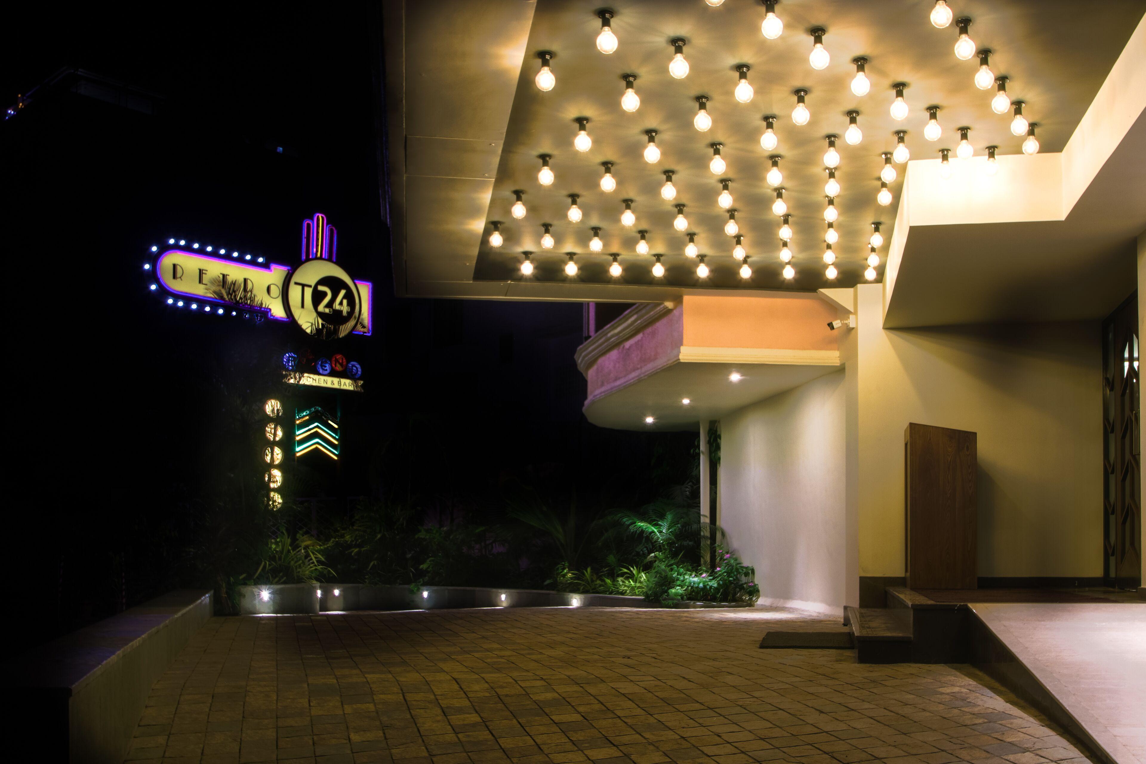 T24 Retro Hotel