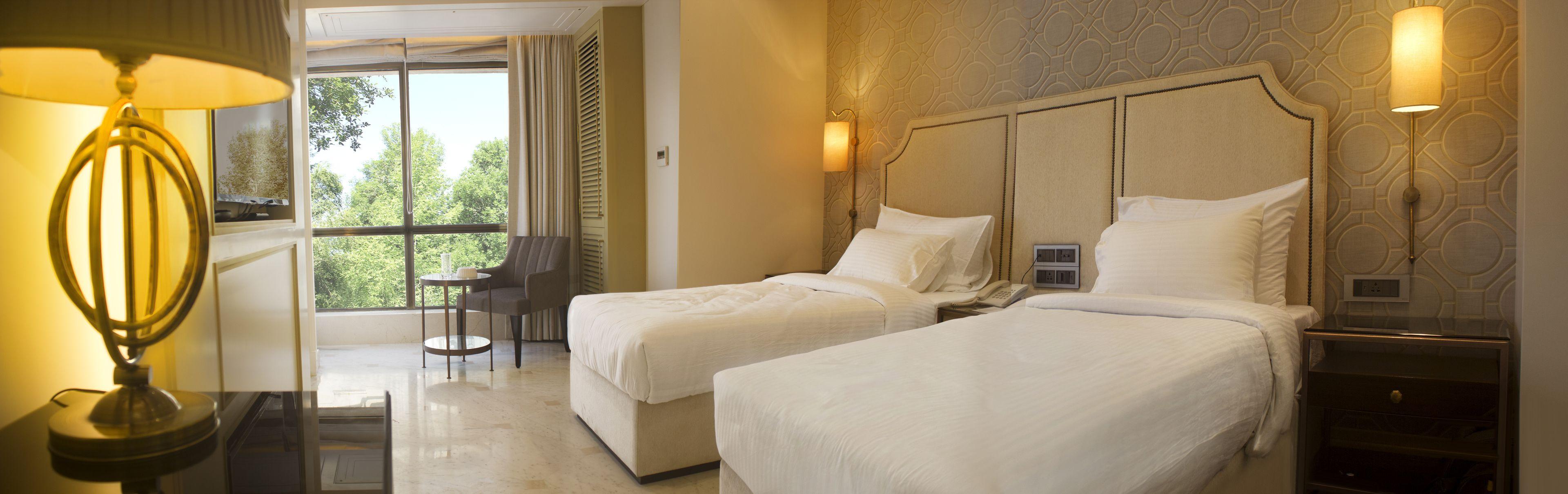 Harbour View Colaba 3*