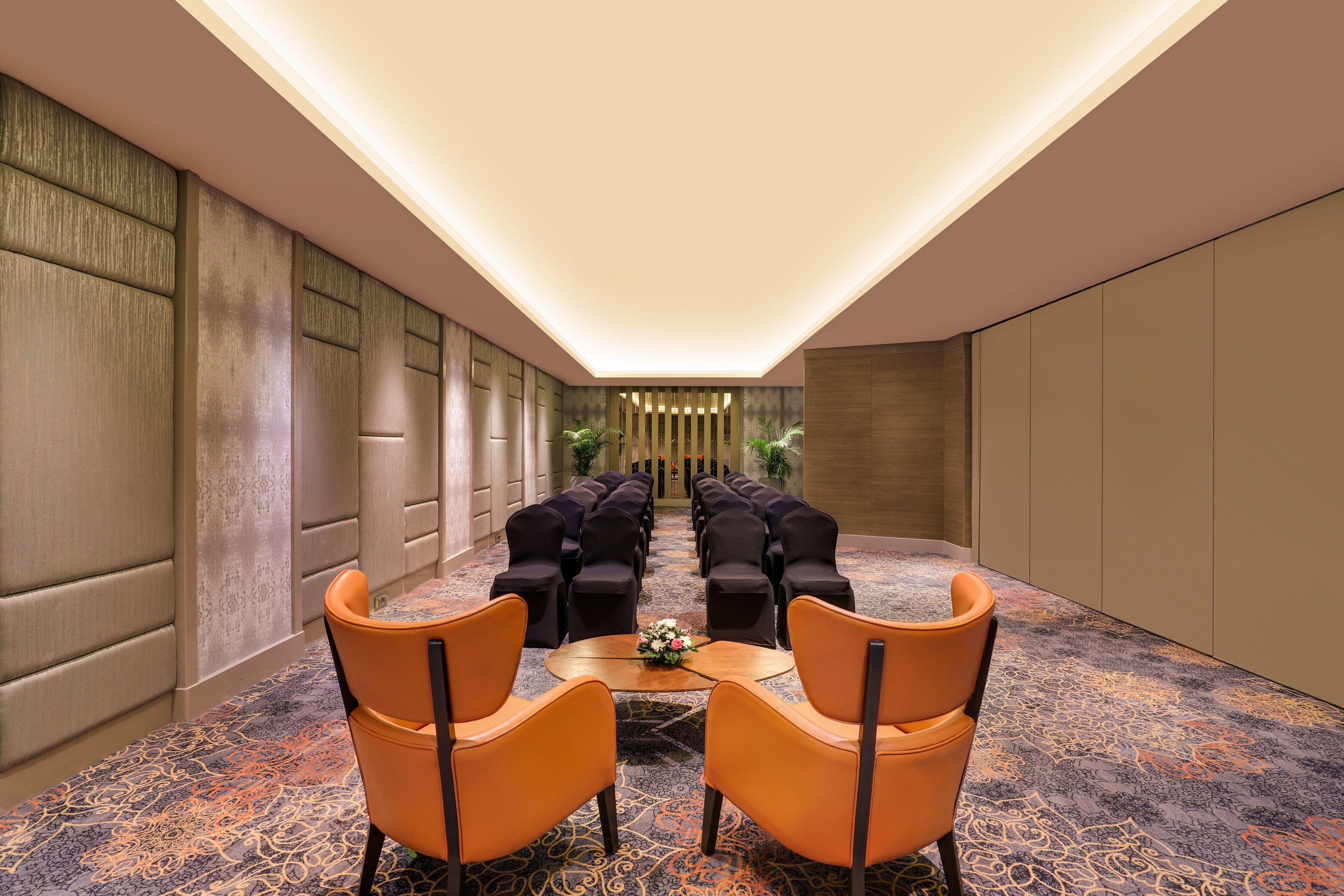 Lemon Tree Premier, Malad,