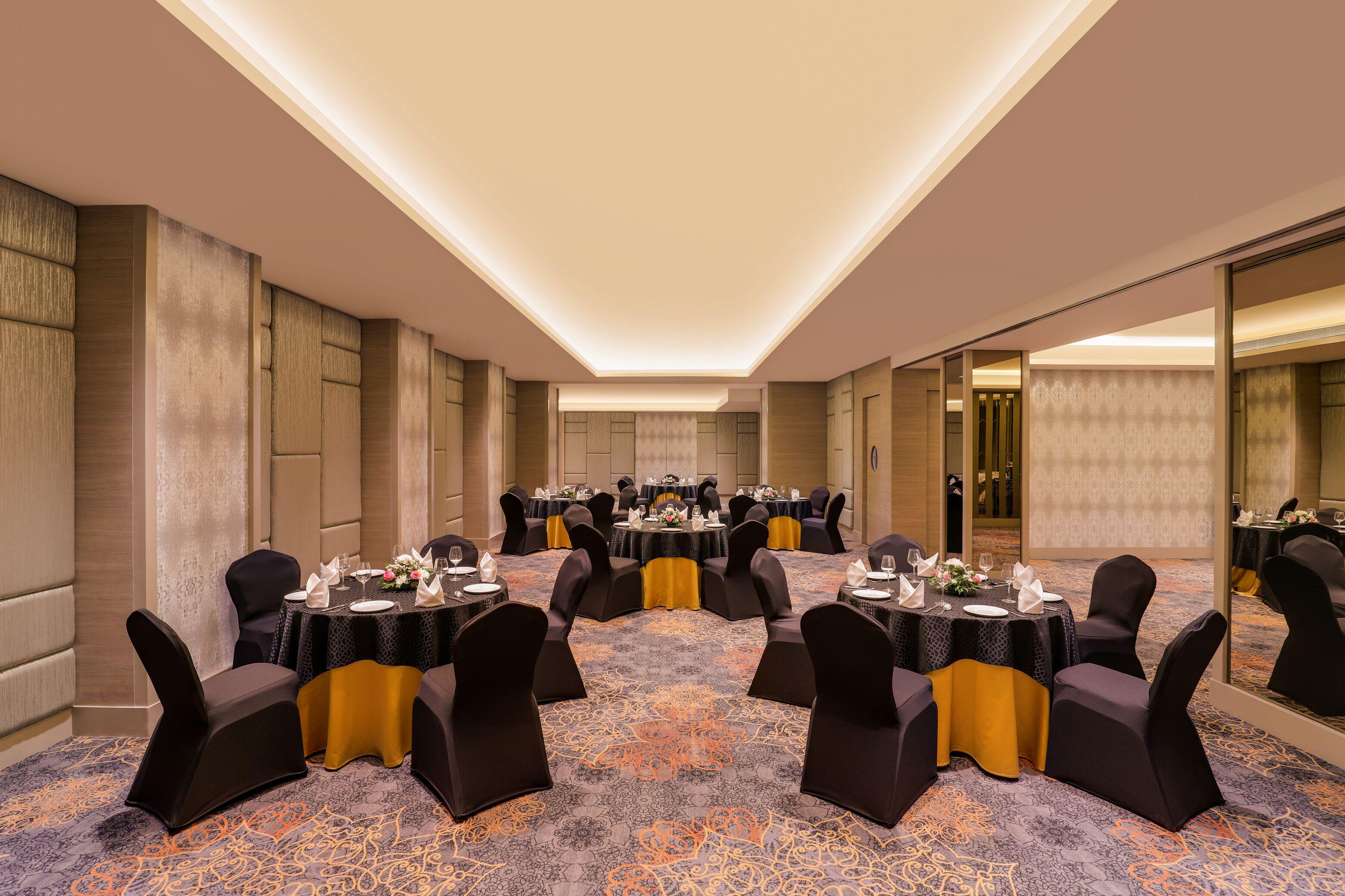 Hotel Lemon Tree Premier, Malad, Mumbai