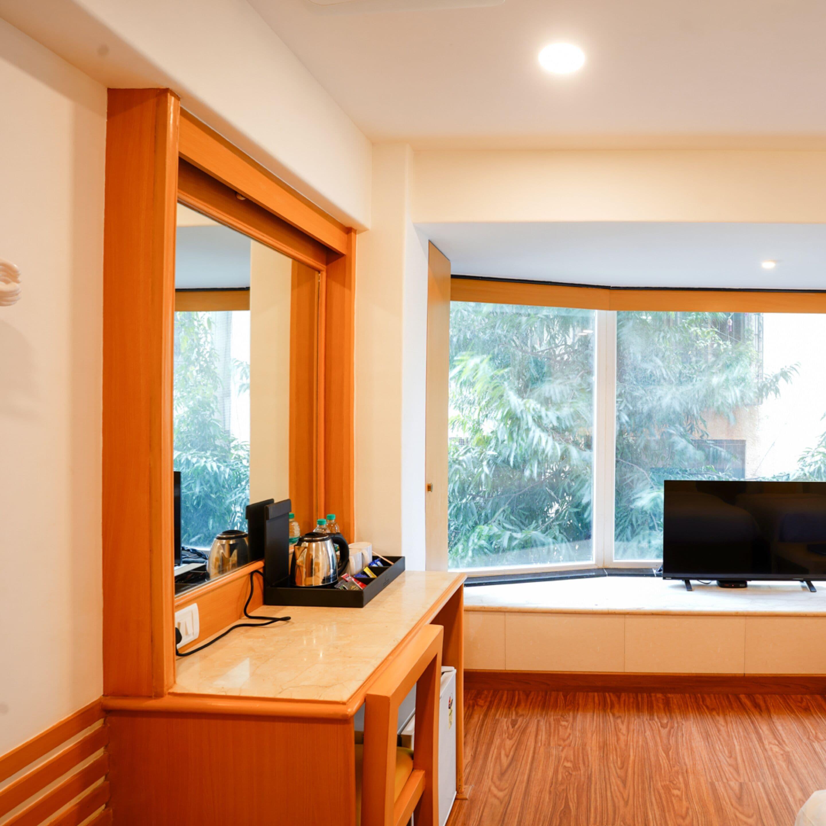 Hotel Bloom Boutique L Bandra Mumbai