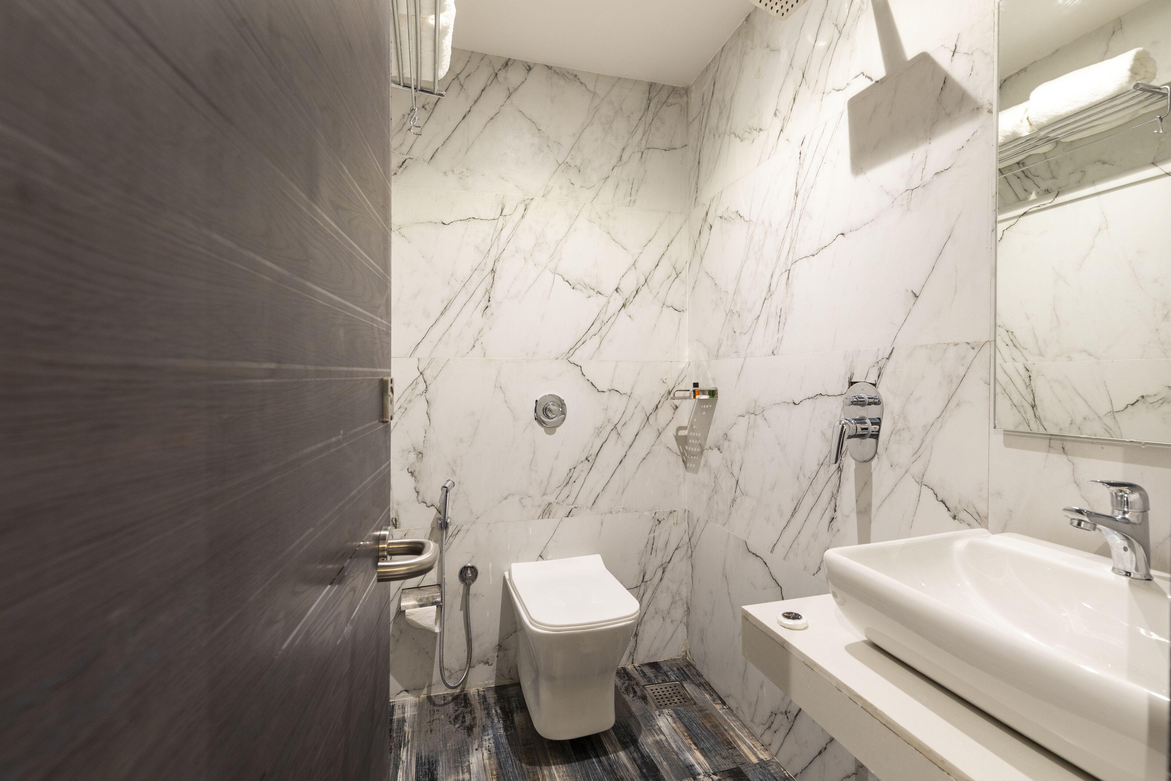 Classio Andheri - Near Dn Nagar Metro Station