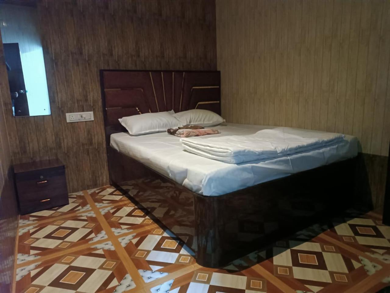 Bhagirath Aparthotel Mumbai