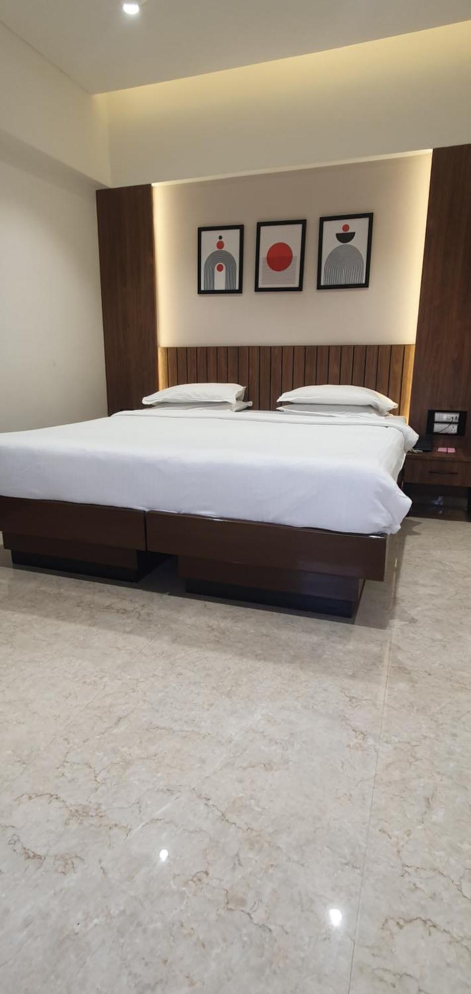 Karl Residency Hotel 3*