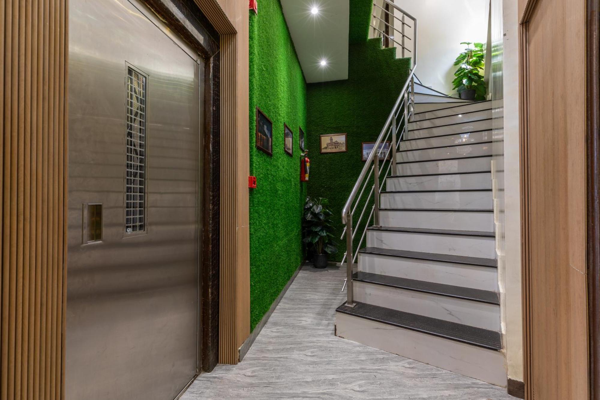 Hotel Ashyana - Near To Grant Road Station Mumbai